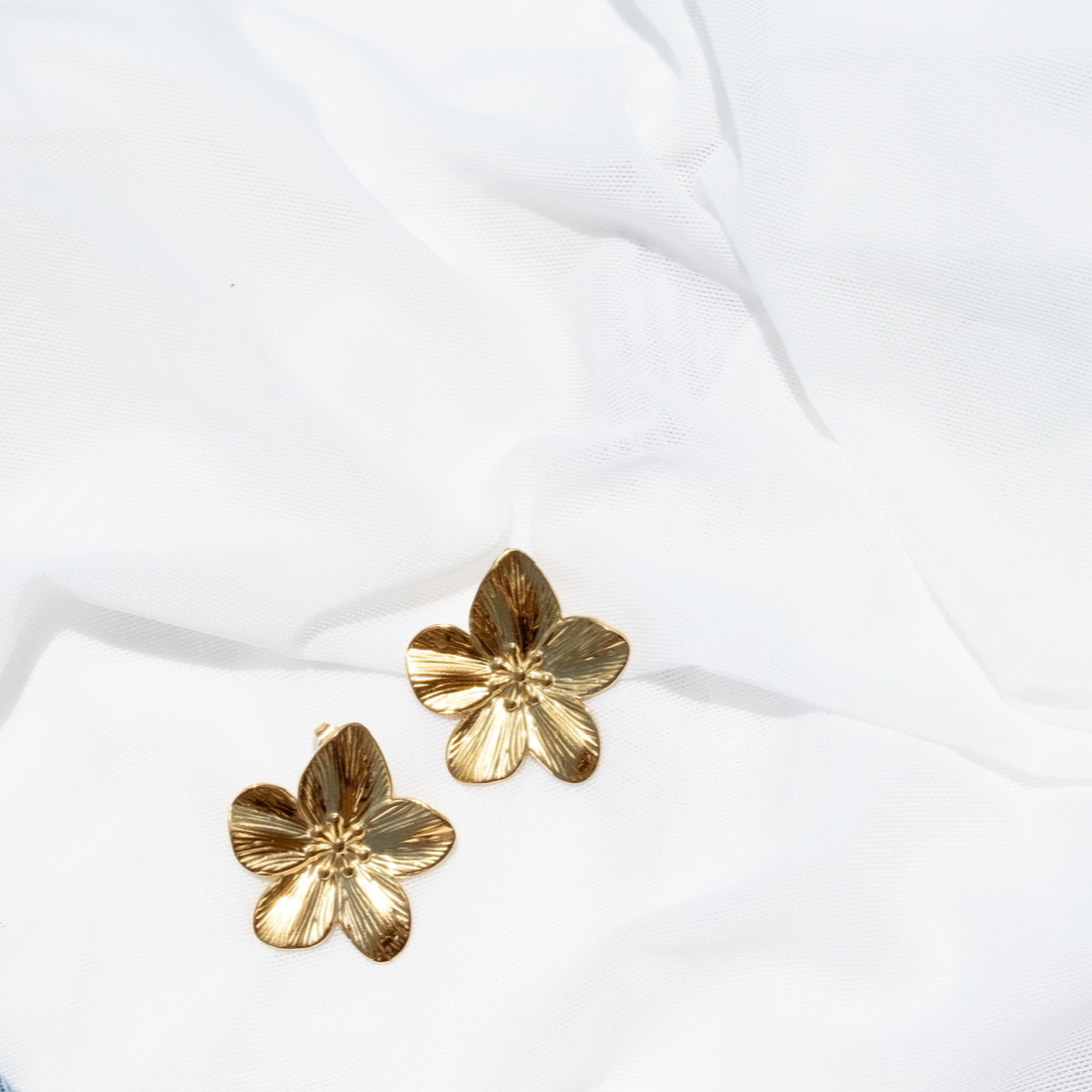 Floral earring