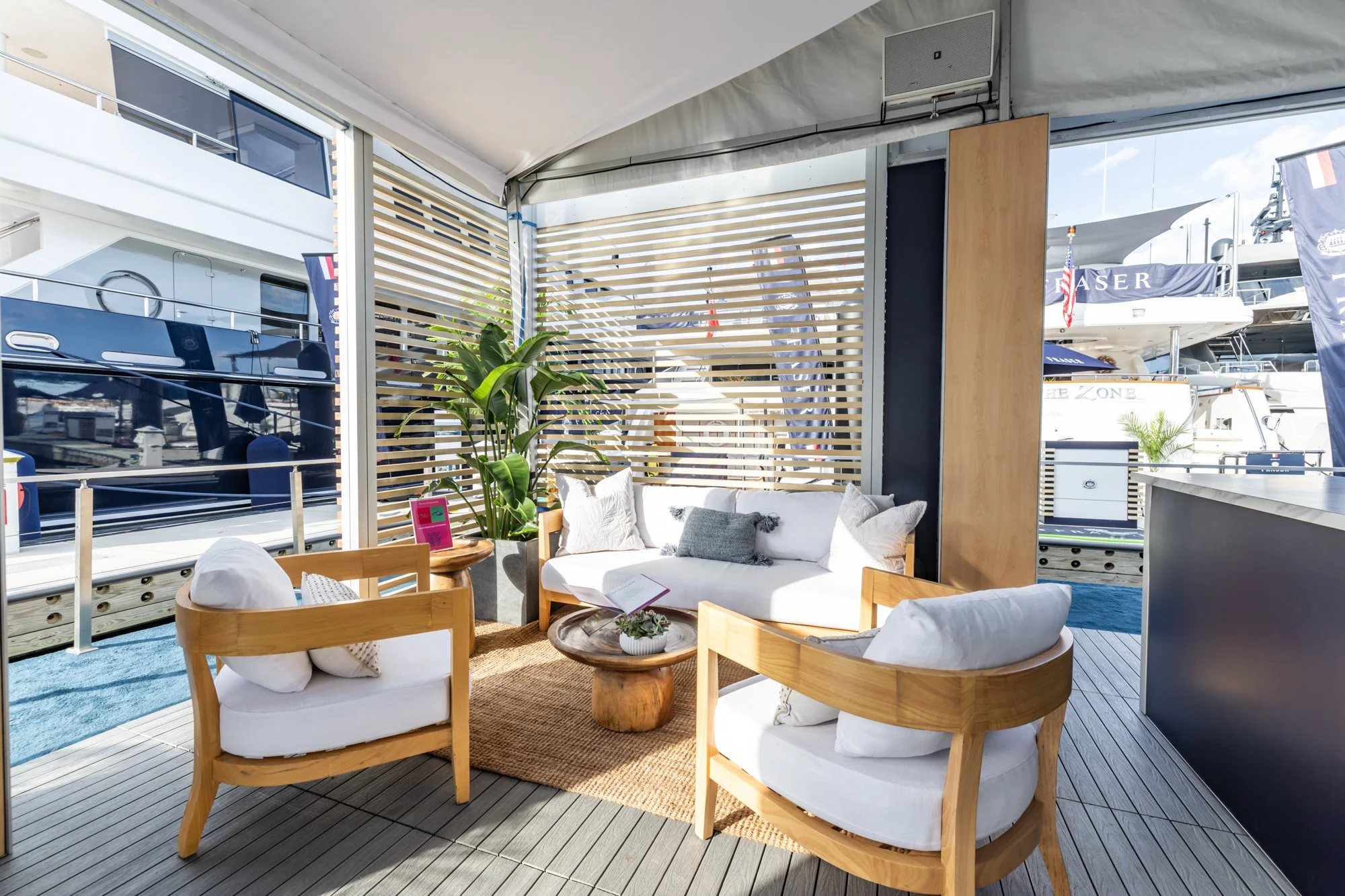 Temporary Tropics provides live foliage rentals for corporate and social events throughout South Florida, in Hotels, conferences and convention centers.