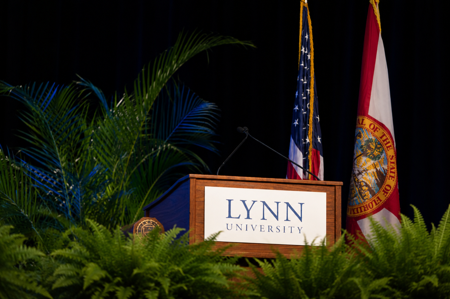 Lynn University Graduation Stage Décor | Live Foliage Rentals for University Commencements