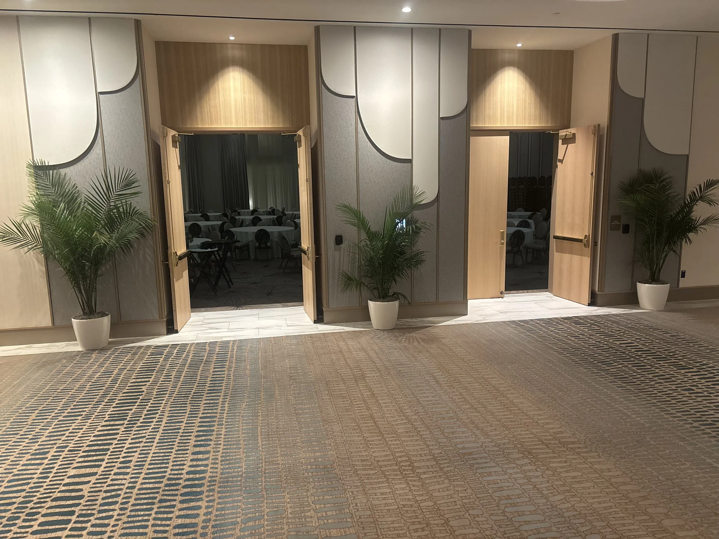 Pier Sixty-Six Executive Leadership Summit: Why Live Foliage Is the Smartest Investment for Corporate Conference Décor