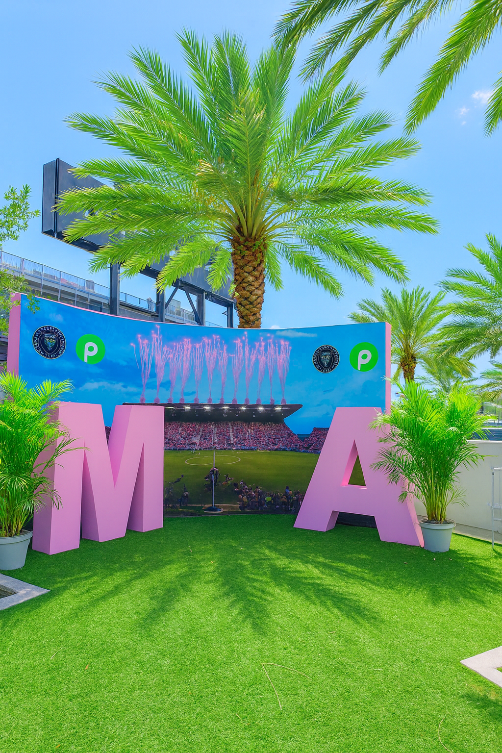 Miami Live Foliage Rentals for Meetings, Conferences + Events