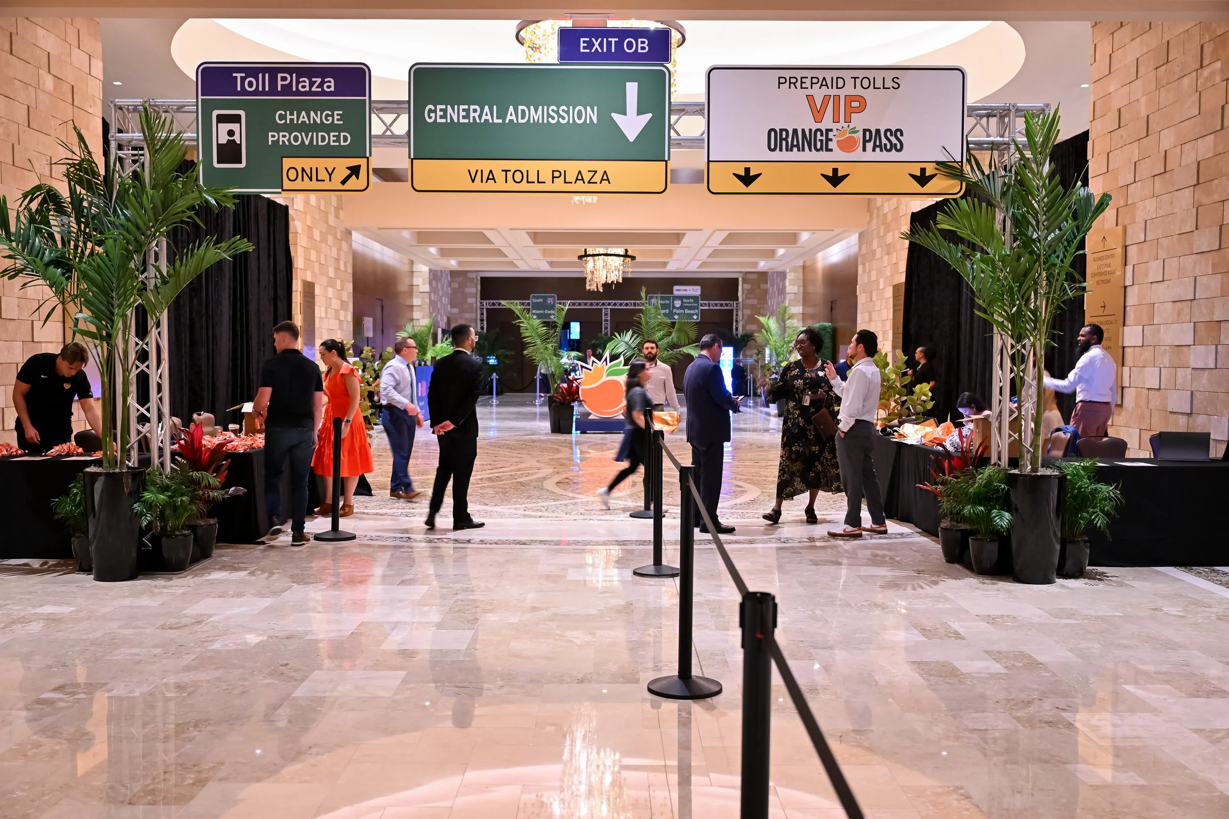 Orlando + Orange County Live Foliage Rentals for Meetings + Events