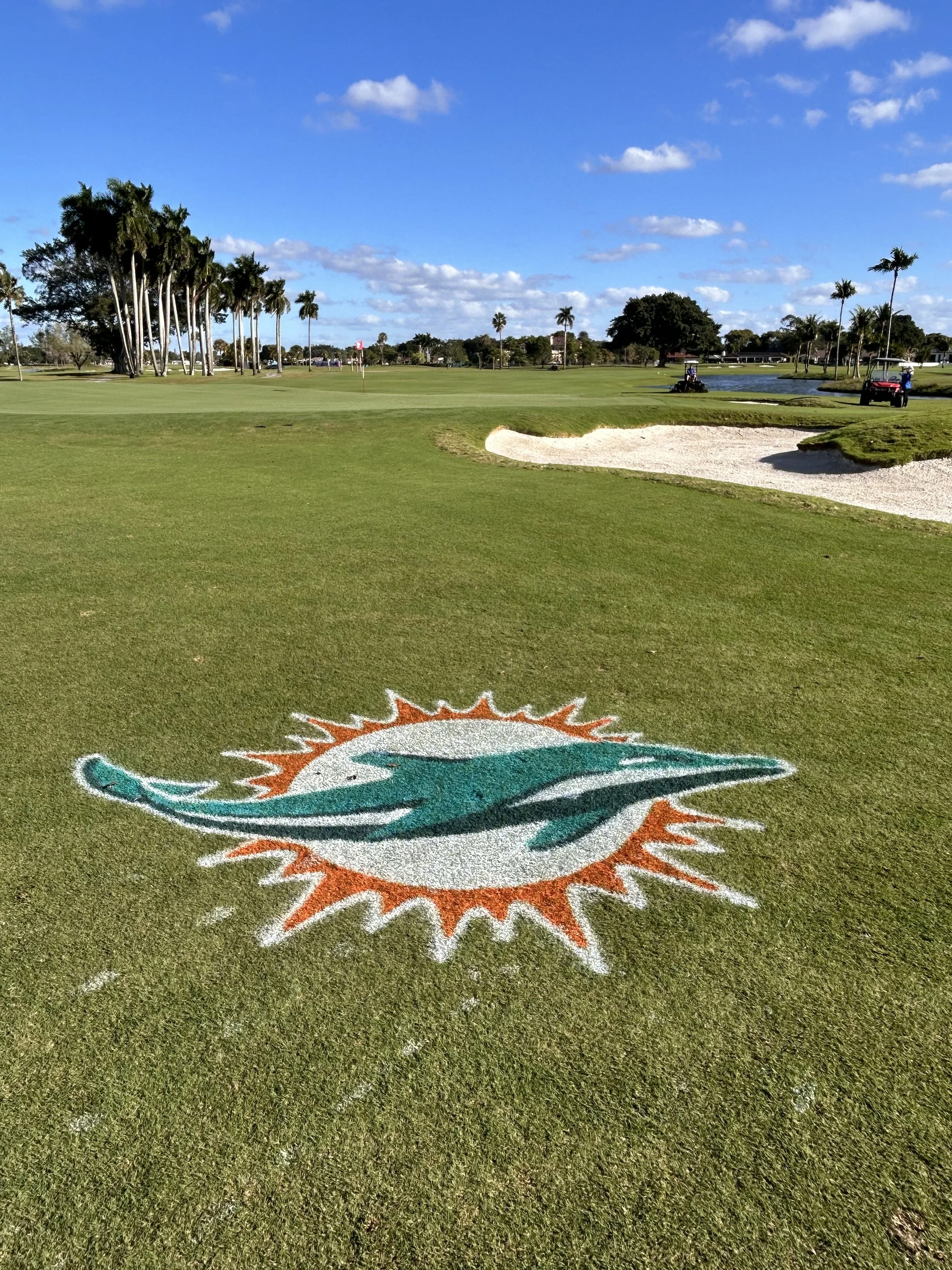 Temporary Tropics did the live foliage for the Miami Dolphins Alumni Foundation Golf Tournament at the Miami Lakes Golf Club in Miami - Florida in December 2025