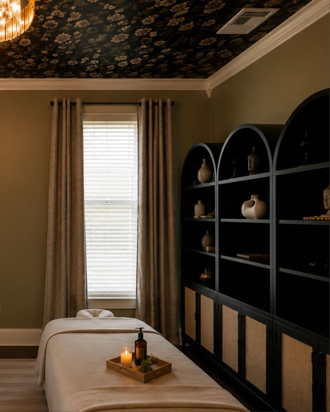 Moody lighting. Quiet + calm. Deep exhale energy ✨

Hien&rsquo;s space at Anya Spa is designed to feel like an escape from the second you walk in. It&rsquo;s warm, grounding, calming, and intentionally soothing to your nervous system. This is the kin