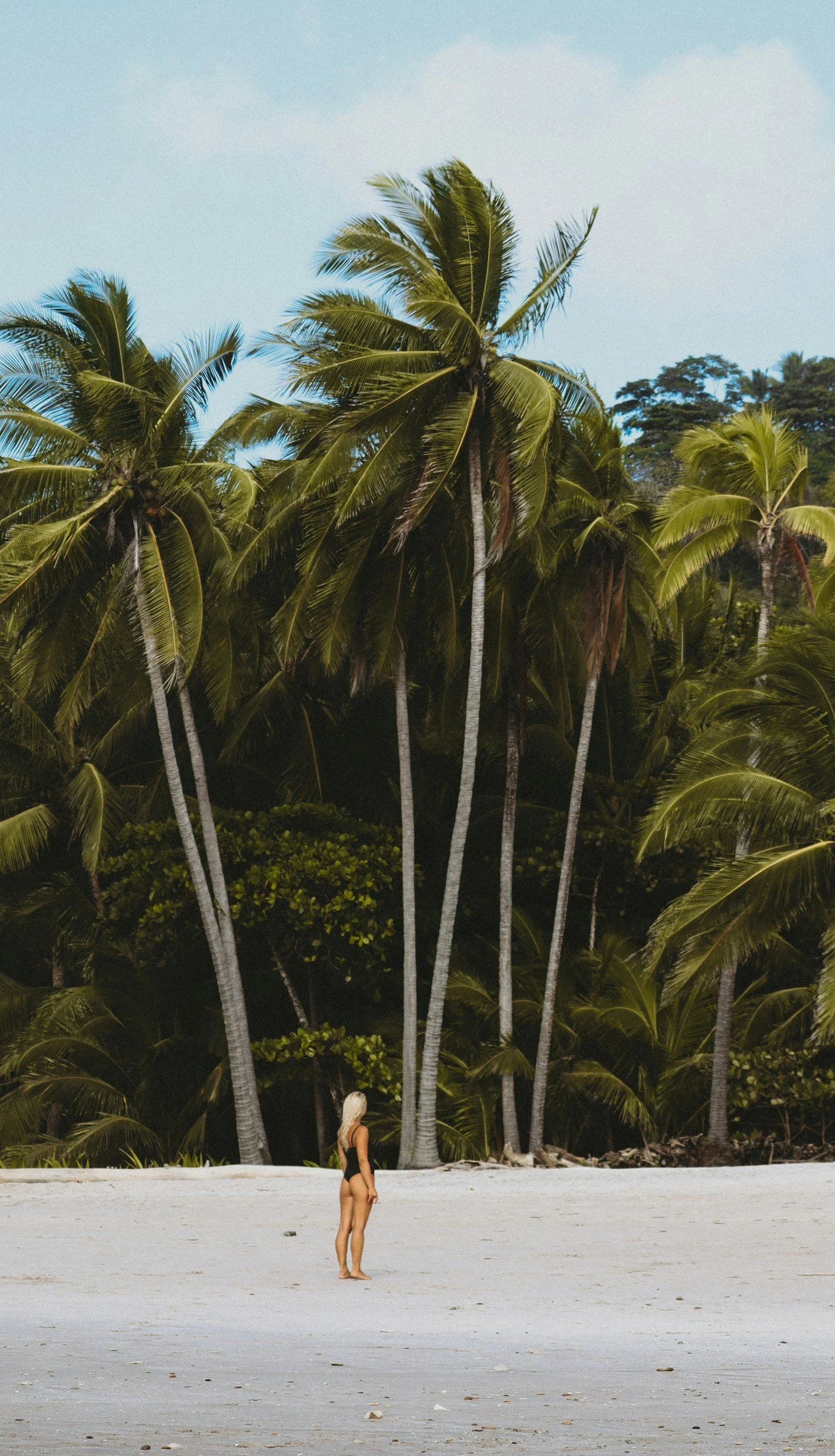 Relaxed coastal lifestyle in Tamarindo, Costa Rica, supported by concierge-style medical and wellness services delivered privately by Salty Drip.