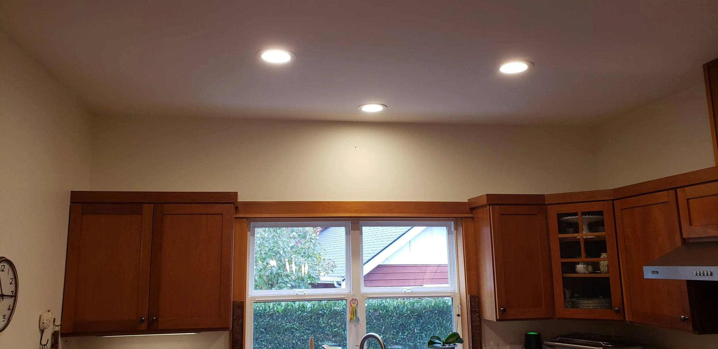 Interior paint: walls and ceiling