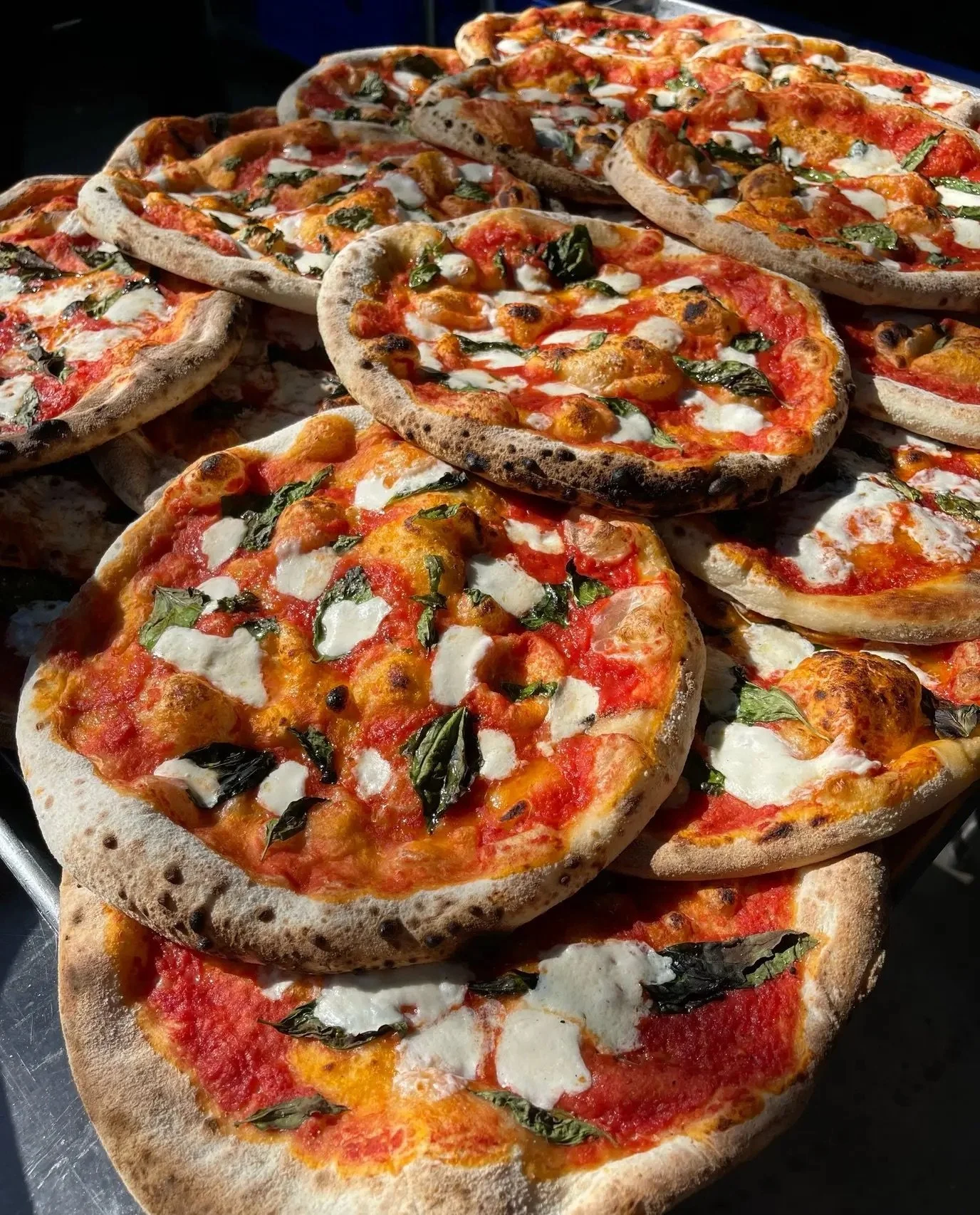 How Much Pizza Do You Need for 25, 50, 100, 250 or 500 Guests?