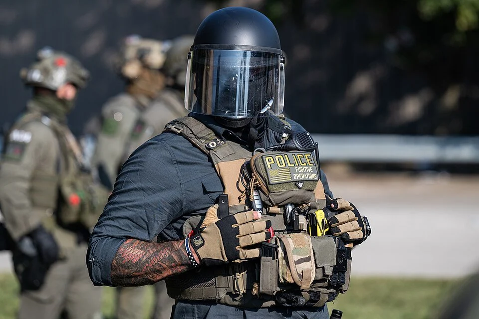 Trumps Prätorianergarde - Wie ICE demokratische Städte terrorisiert