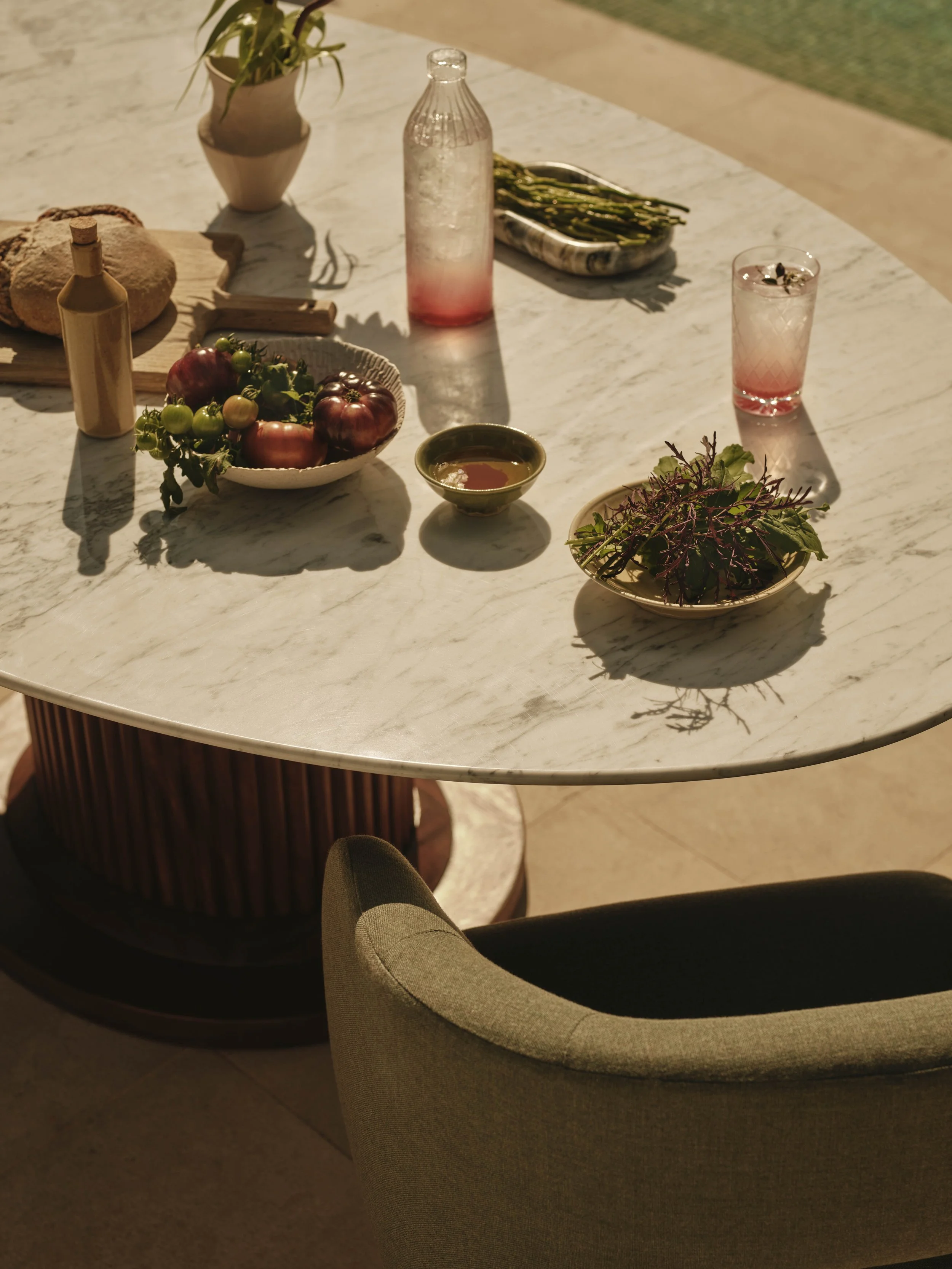 SH_Outdoor_Mallorca_Murcell Table_0609.jpg