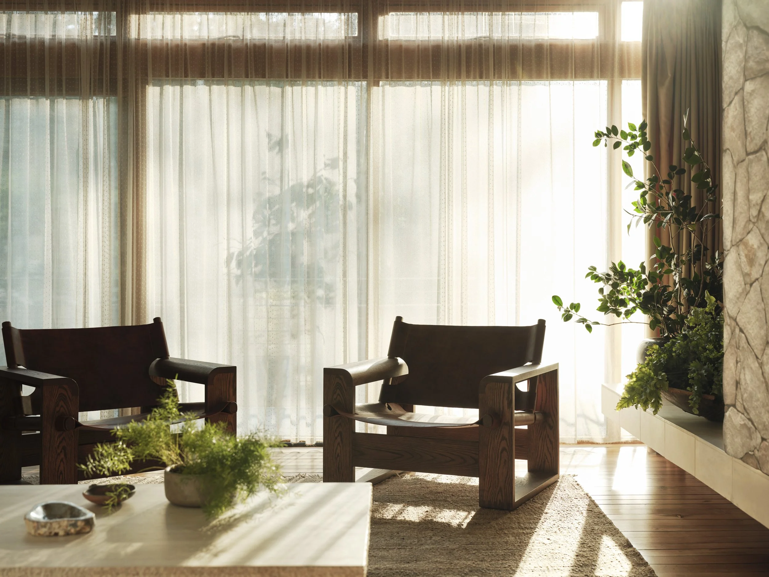 SH_Modern_Comfy_Gabriel Chair_2620_F1.jpg