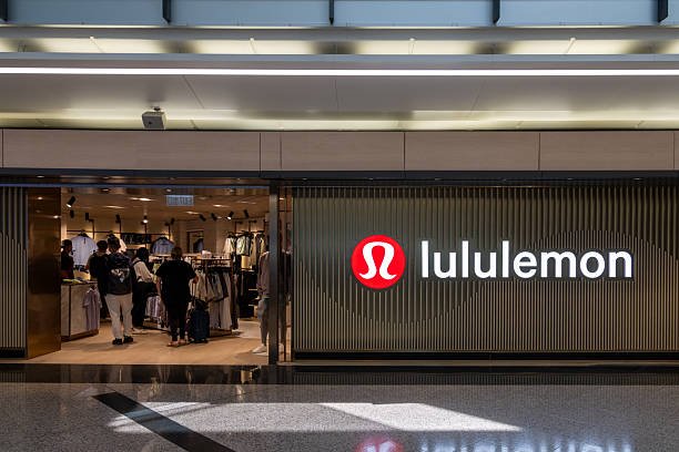Lululemon (LULU) at this price even with the challenges ahead too good to pass up