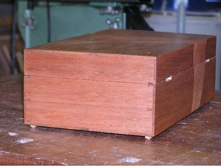 Alex Springall Half Blind Dovetails — Woodworkers Association of NSW