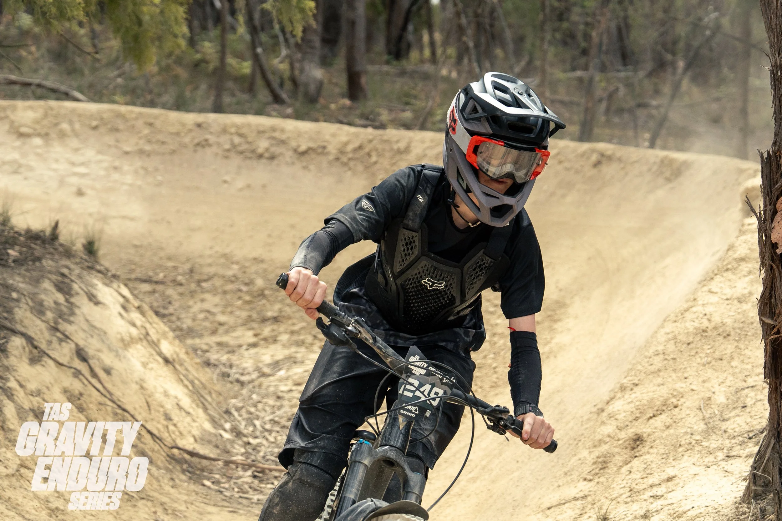 Round 3 Race LQ-217.jpg