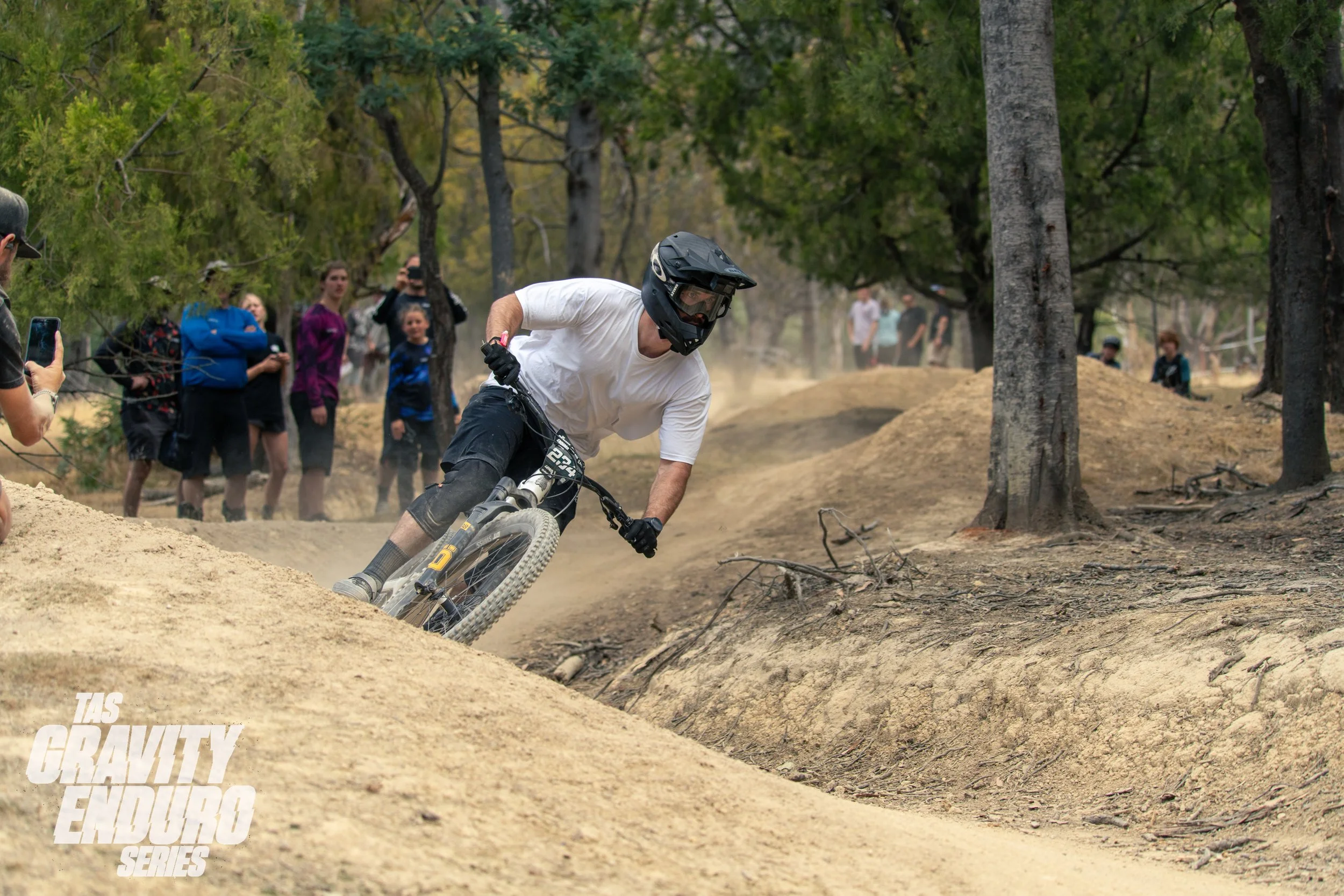 Round 3 Race LQ-240.jpg