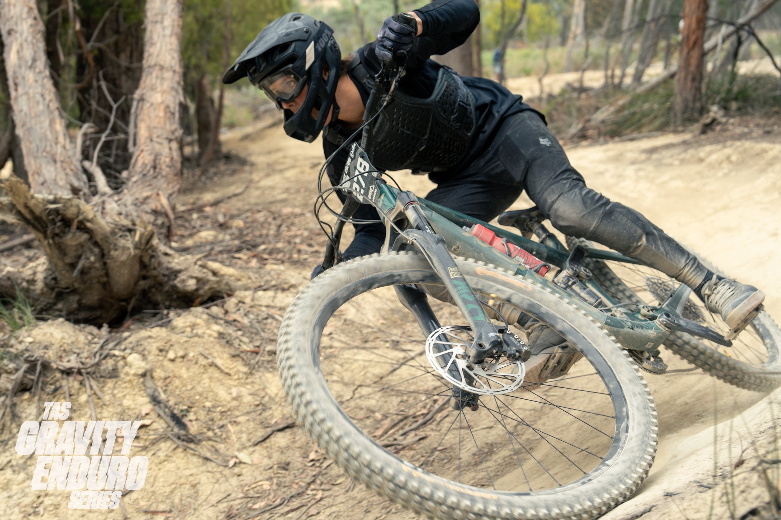 Round 3 Race LQ-205.jpg