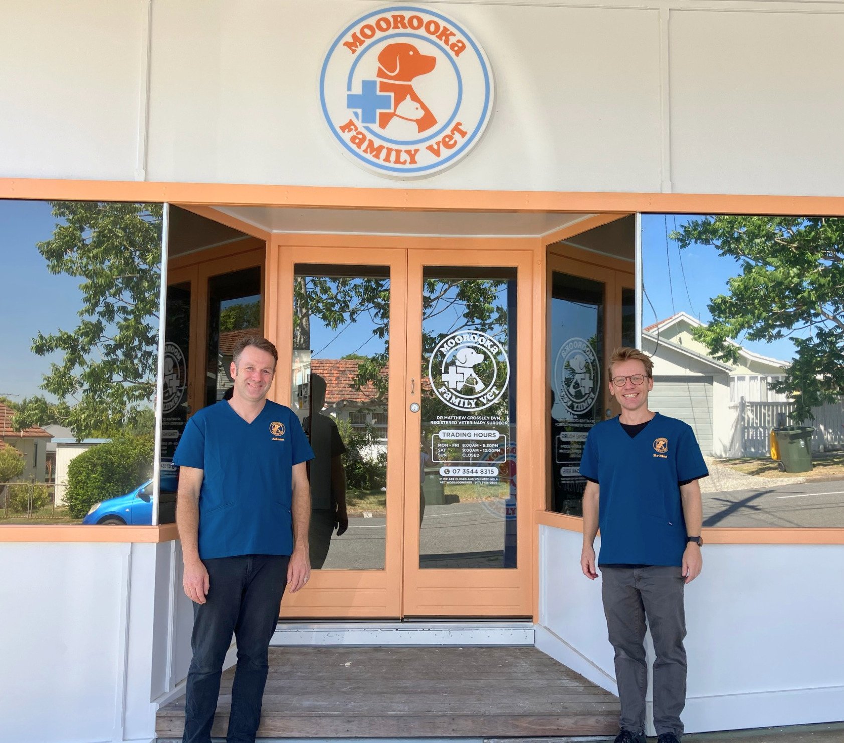 Dr Matt Crossley and Nurse Adam outside the entrance of the Moorooka Family Vet.