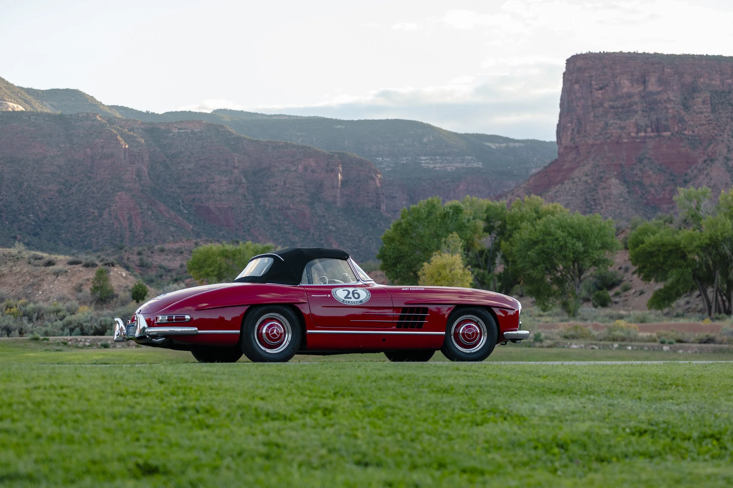 300sl-classic-2025-tom-leigh-0201.jpg