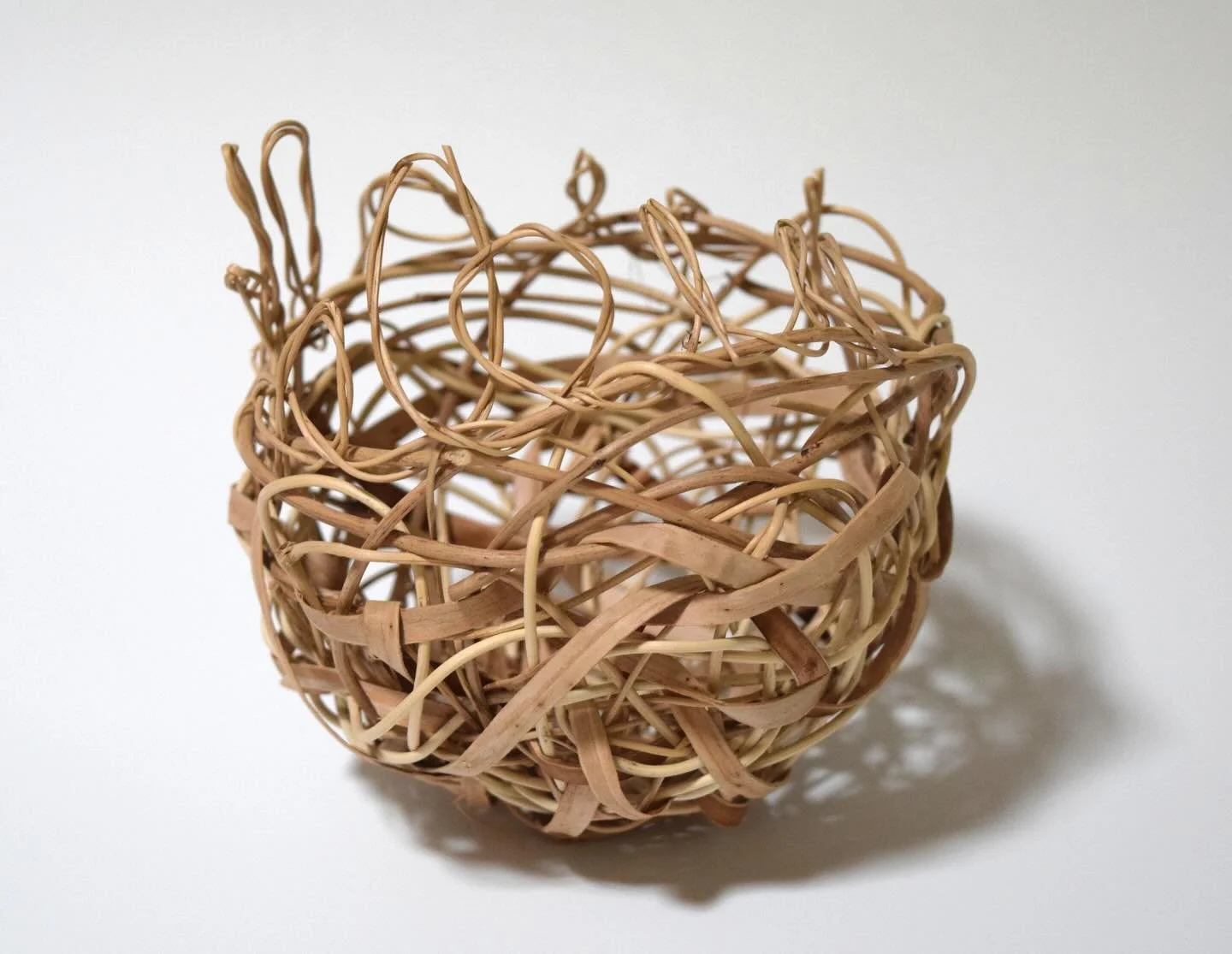 Weaving vines into one-of-a-kind random weave sculptures // This body of work was completed several years ago, but as I&rsquo;m experimenting with new materials I&rsquo;m feeling motivated to return to it. There is something about the movement and fr