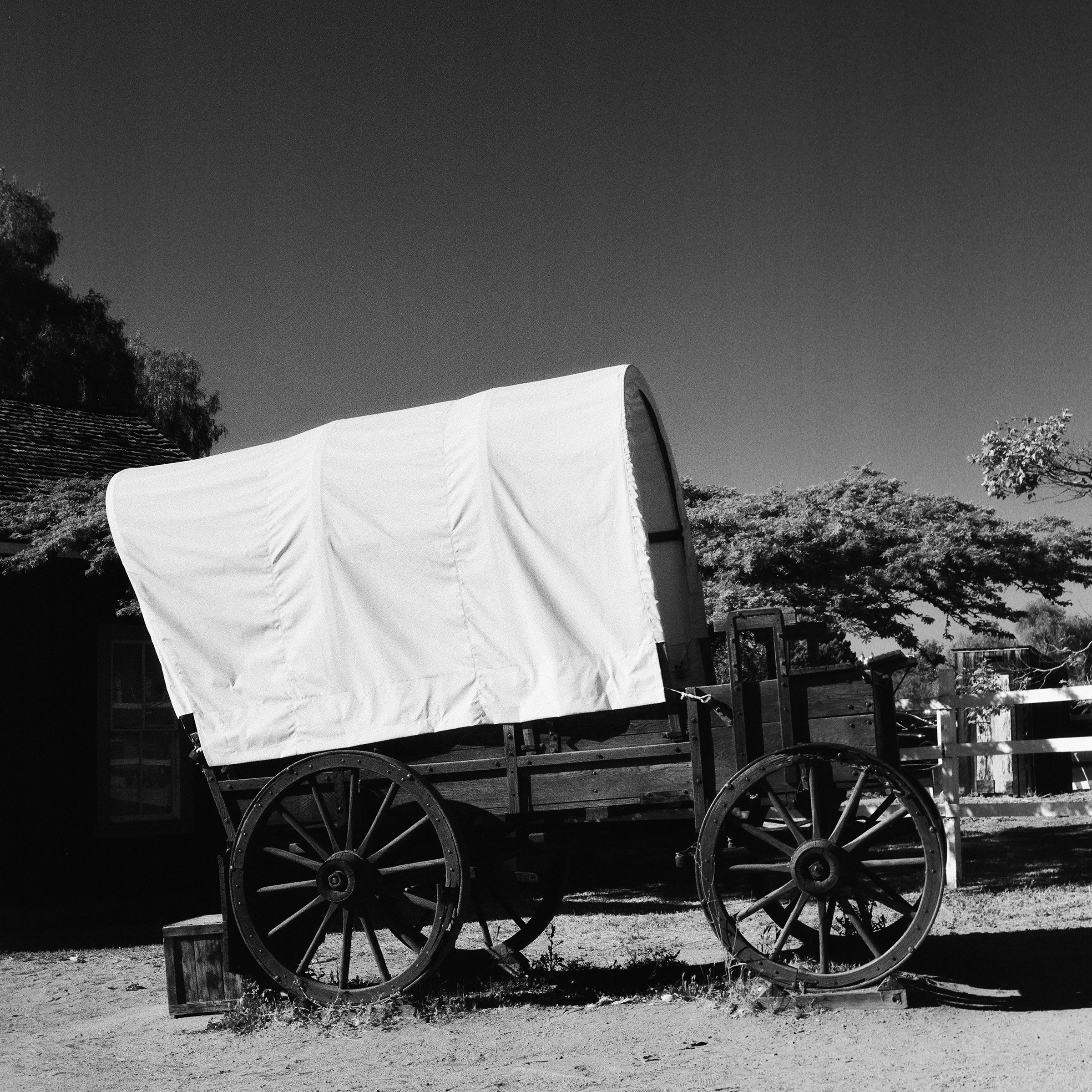 Red Filter - ISO 50 · 1/60 · F/16