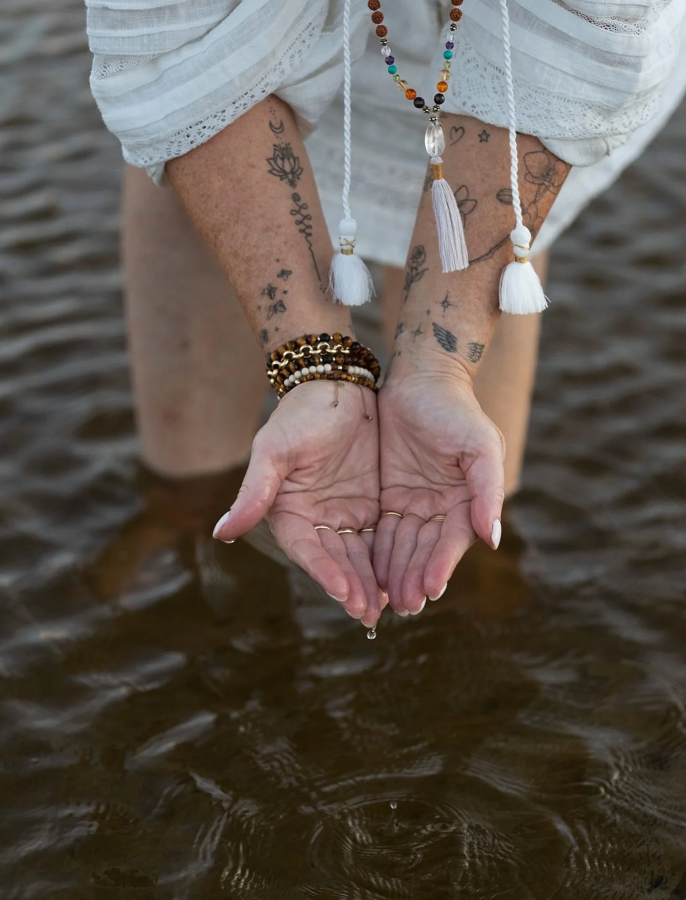 New Day Vibes&rsquo; approach is guided by the five elements: Earth, Water, Fire, Air and Ether.

Each element offers a different way of working with the body and nervous system, shaping how the breath is used within the session.

Earth invites groun