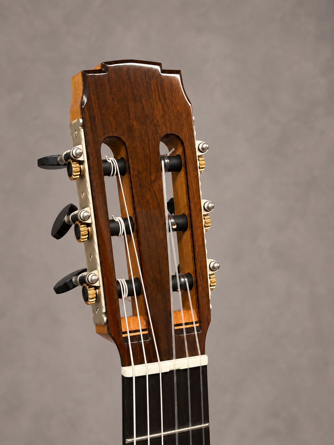 Headstock front.png