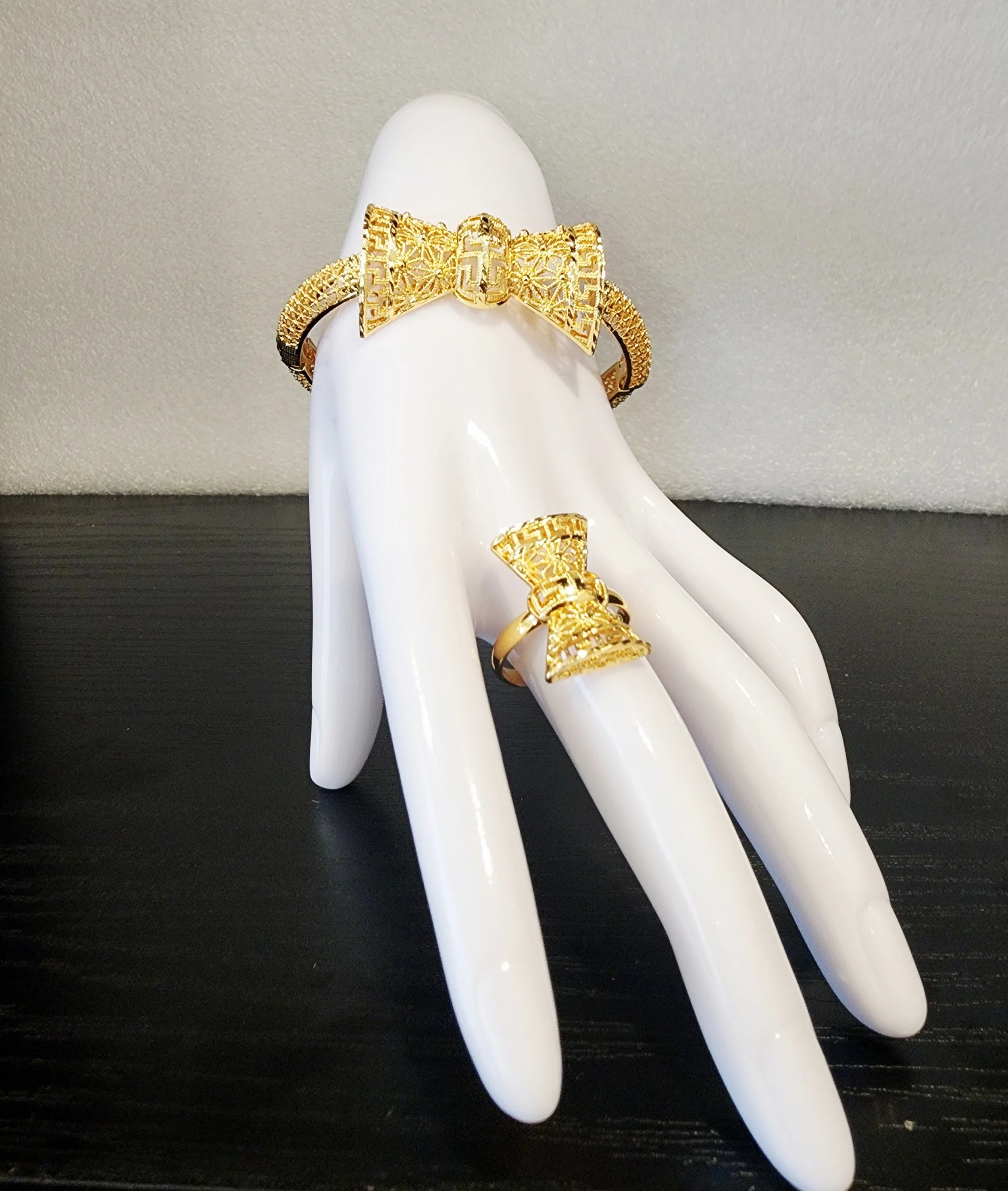 Gold-Plated Bangle Bow Jewelry Set