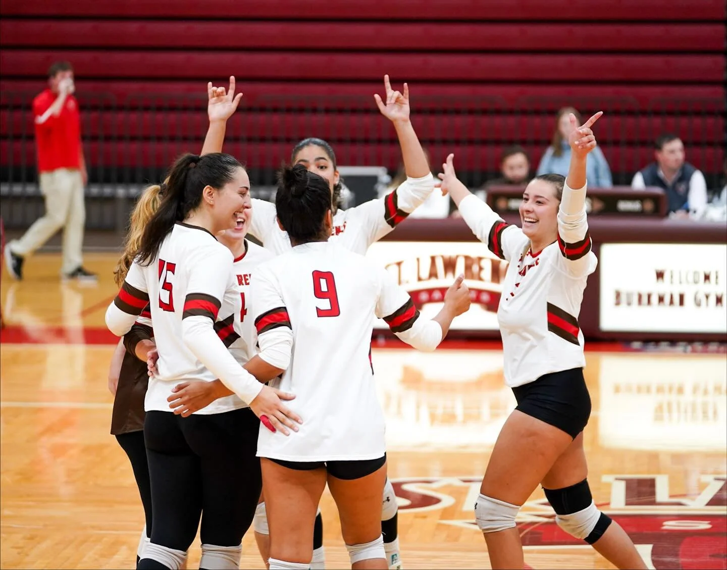 @slu_volleyball W vs. Bard🔥