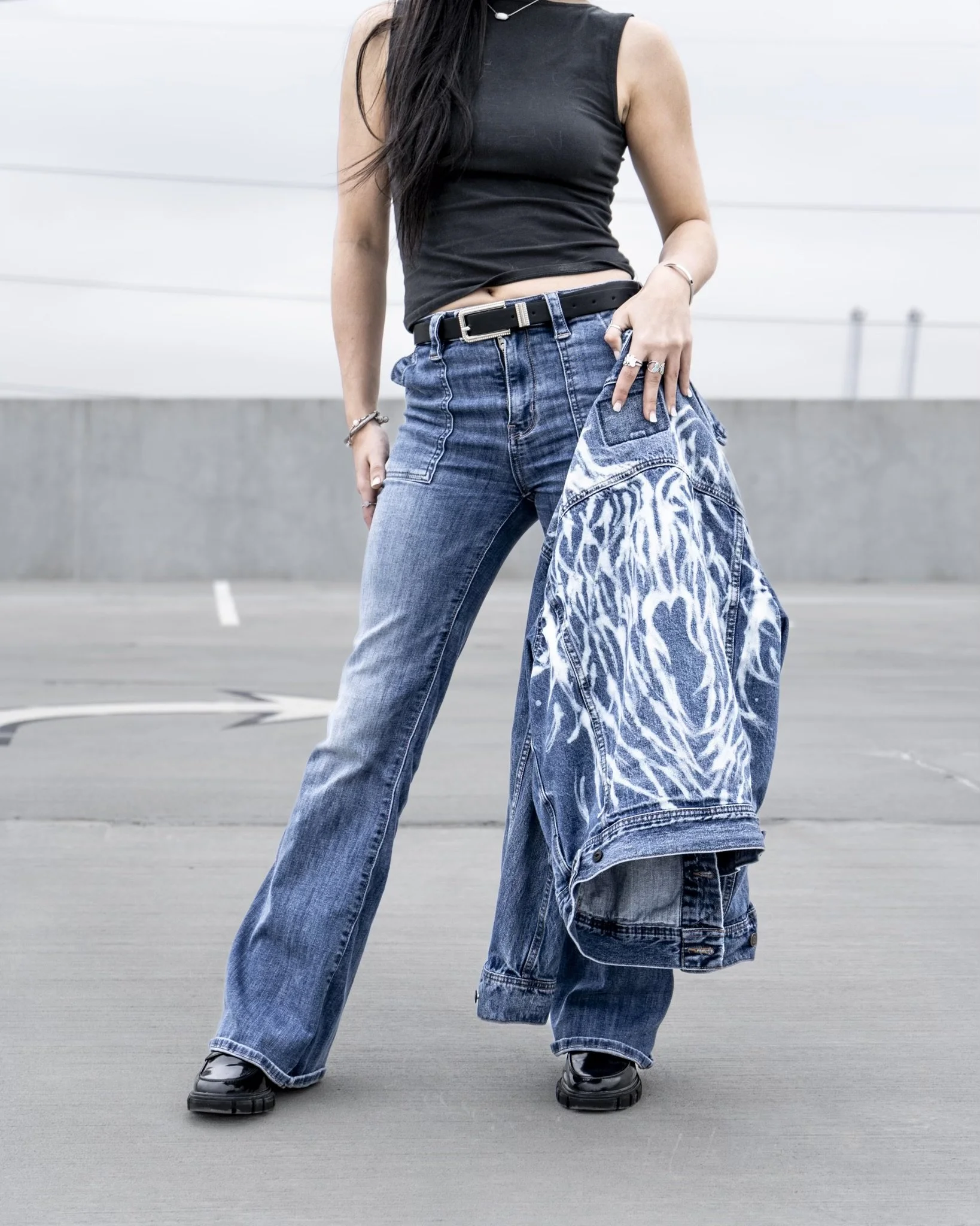 Sarahbleachjacketedits-LizzieColgin-4.jpg