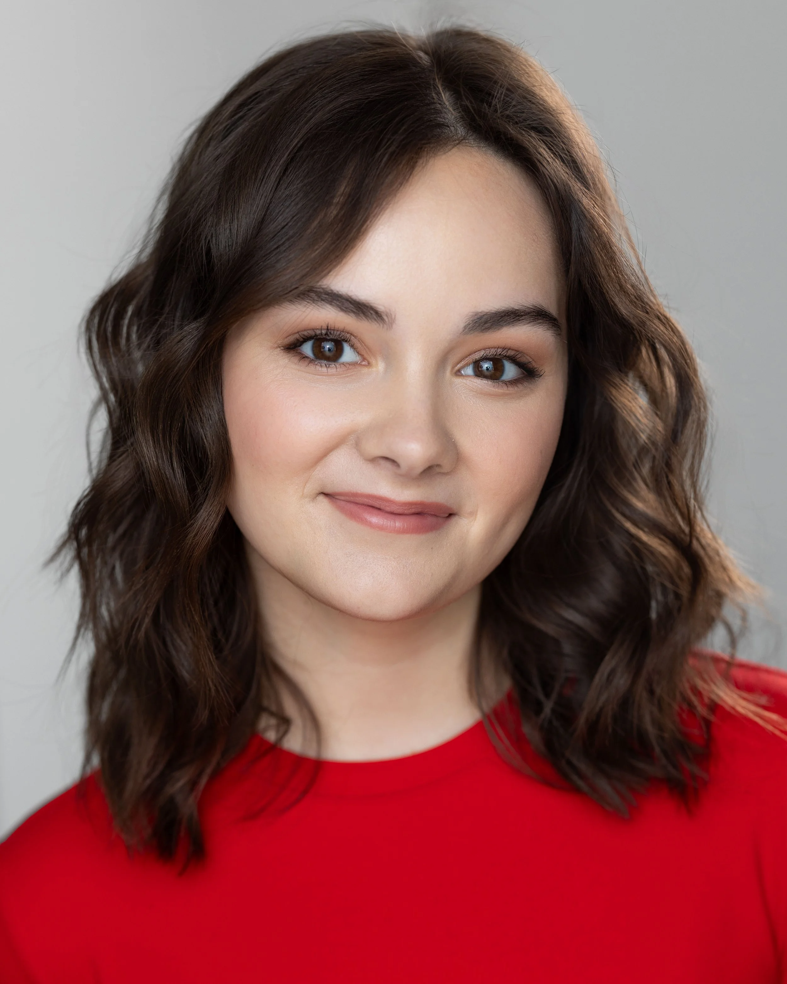 MIKAYLABARRINGER_HEADSHOT1.jpg