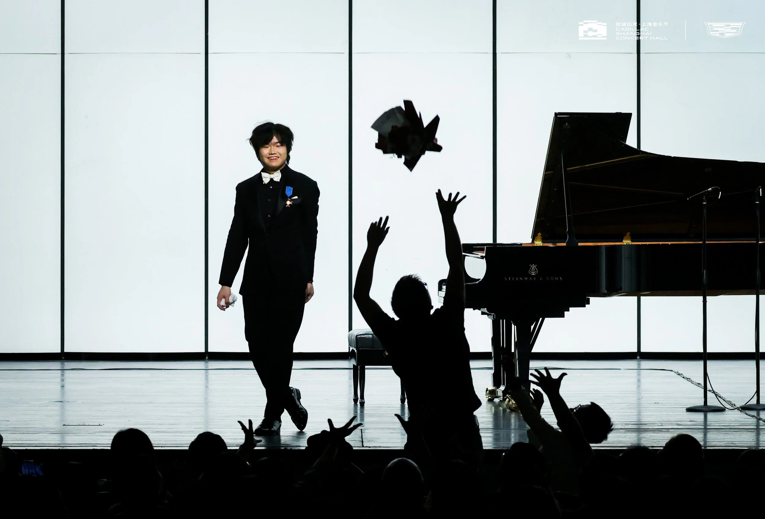 Hao Rao on stage after solo recital in Shanghai