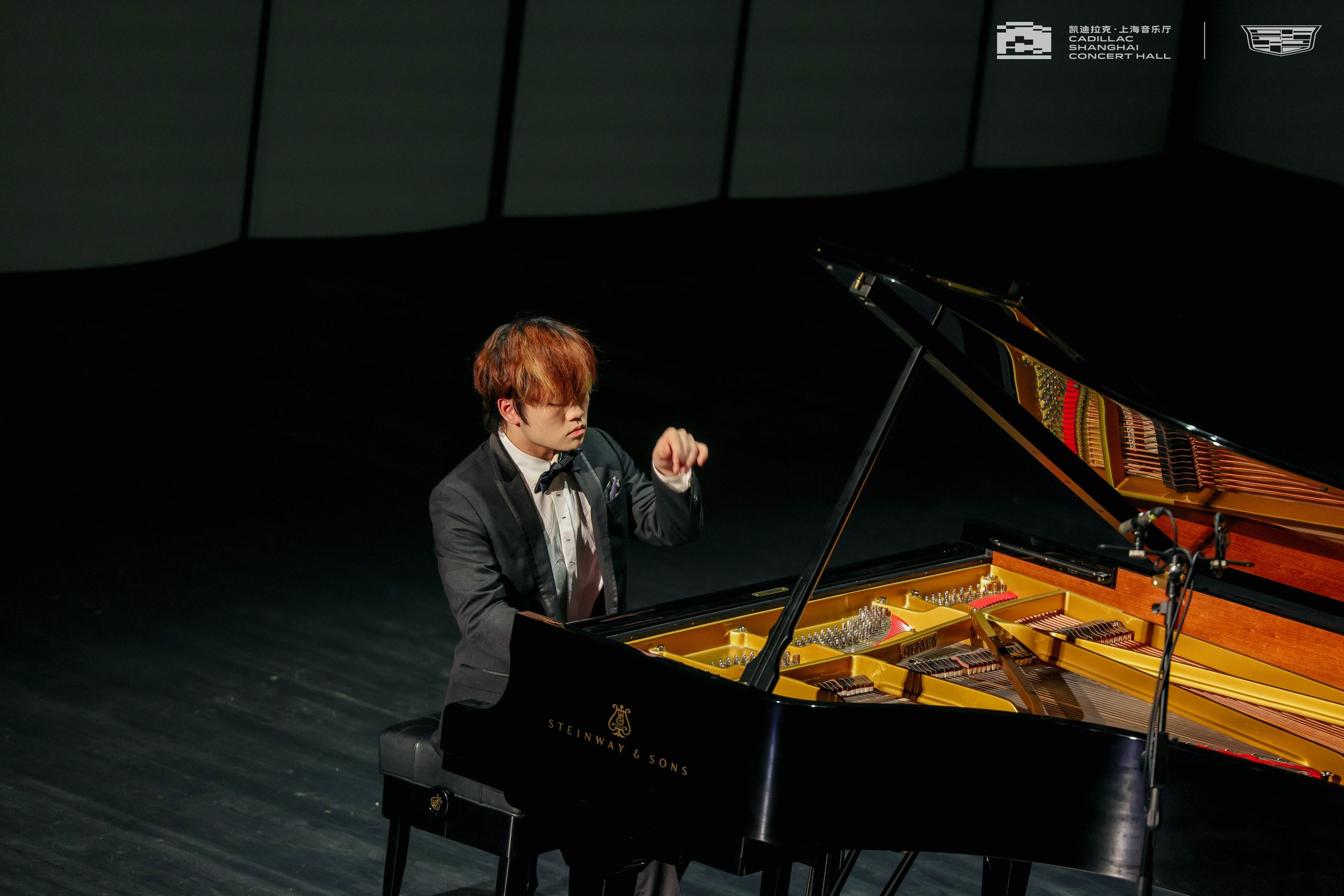 Hao Rao performing a Liszt piano recital in Shanghai