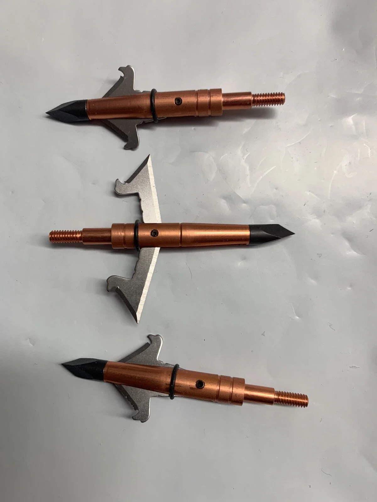 3 Heads SLAYER /DEAD RINGER BROADHEADS 125 GRAIN 1 3/4 inch cut