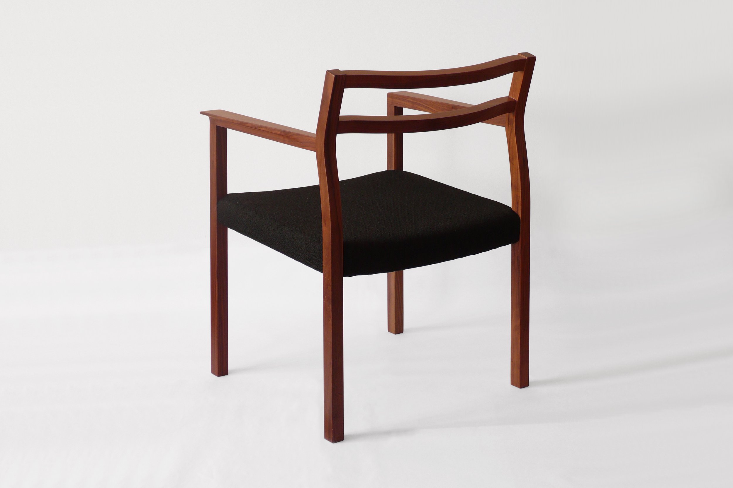arm_chair_03.jpg