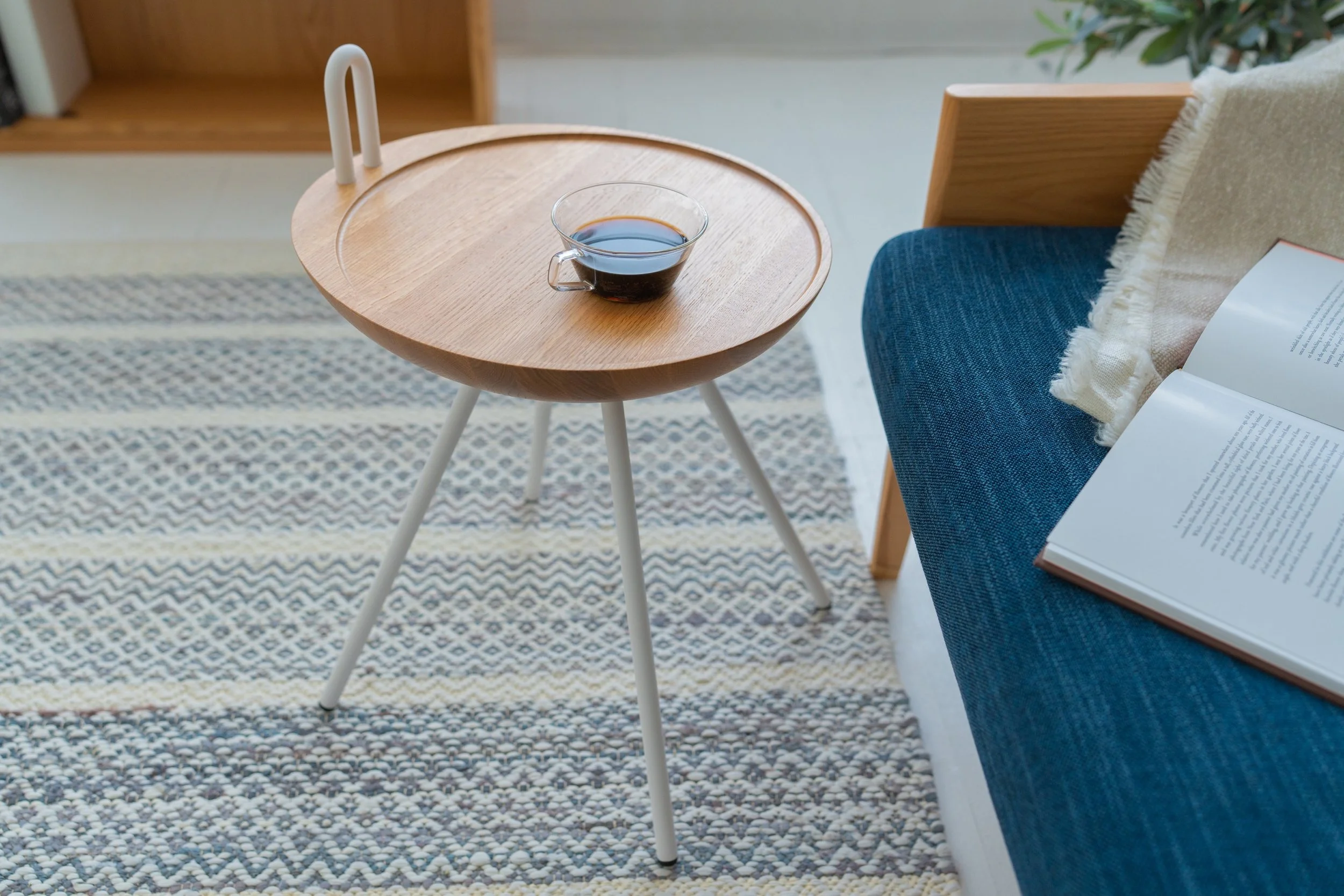 kanto_round_stool_05.jpg