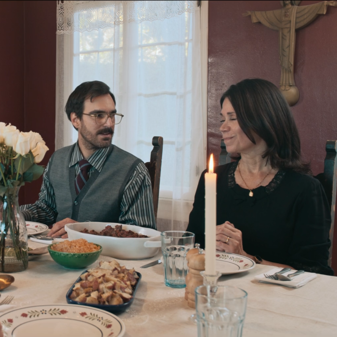 PRODUCTION DESIGN: Thriller Family Dinner, “Un Buen Provecho” Short Film