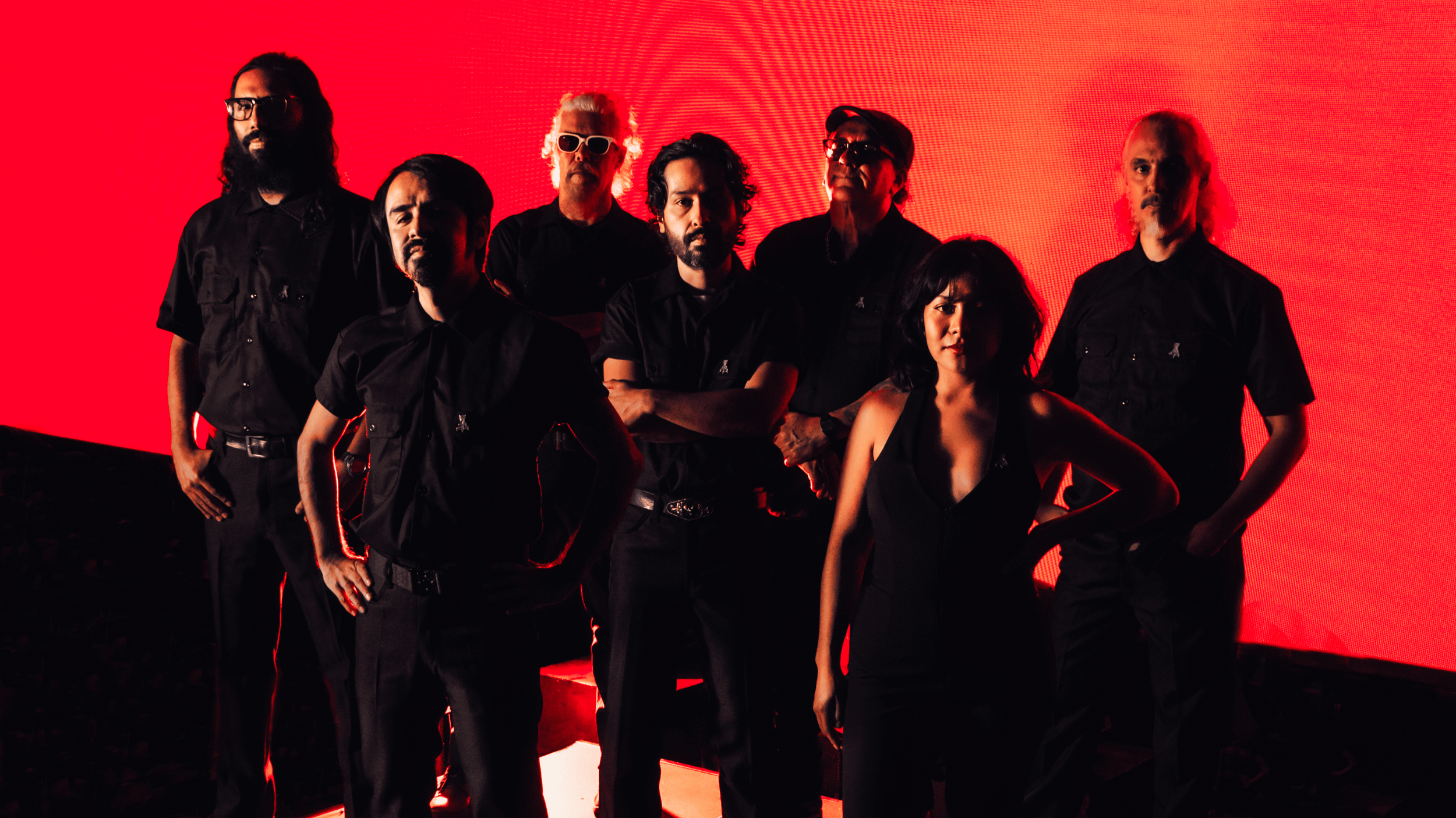 Sonido Gallo Negro estrena "Cumbiavision", un viaje entre cumbia, psicodelia y alta energía
