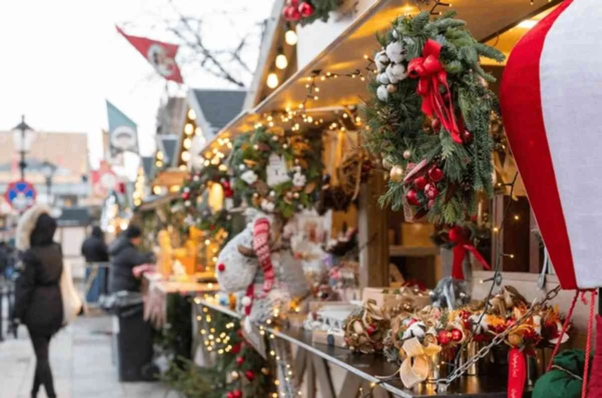 BAZAR NAVIDEÑO EN PARUNO