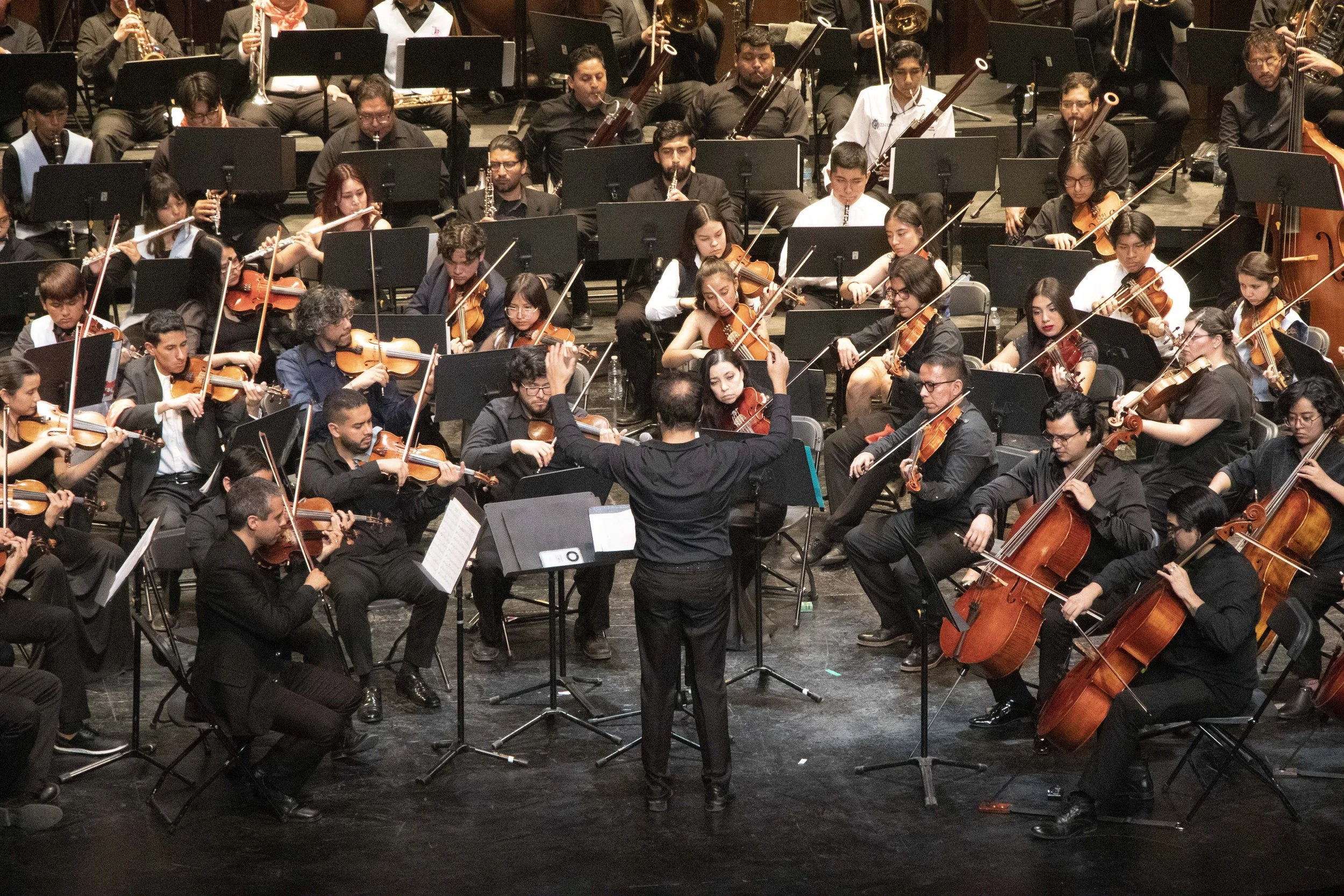 Cierra ICL con más de mil actividades culturales en León
