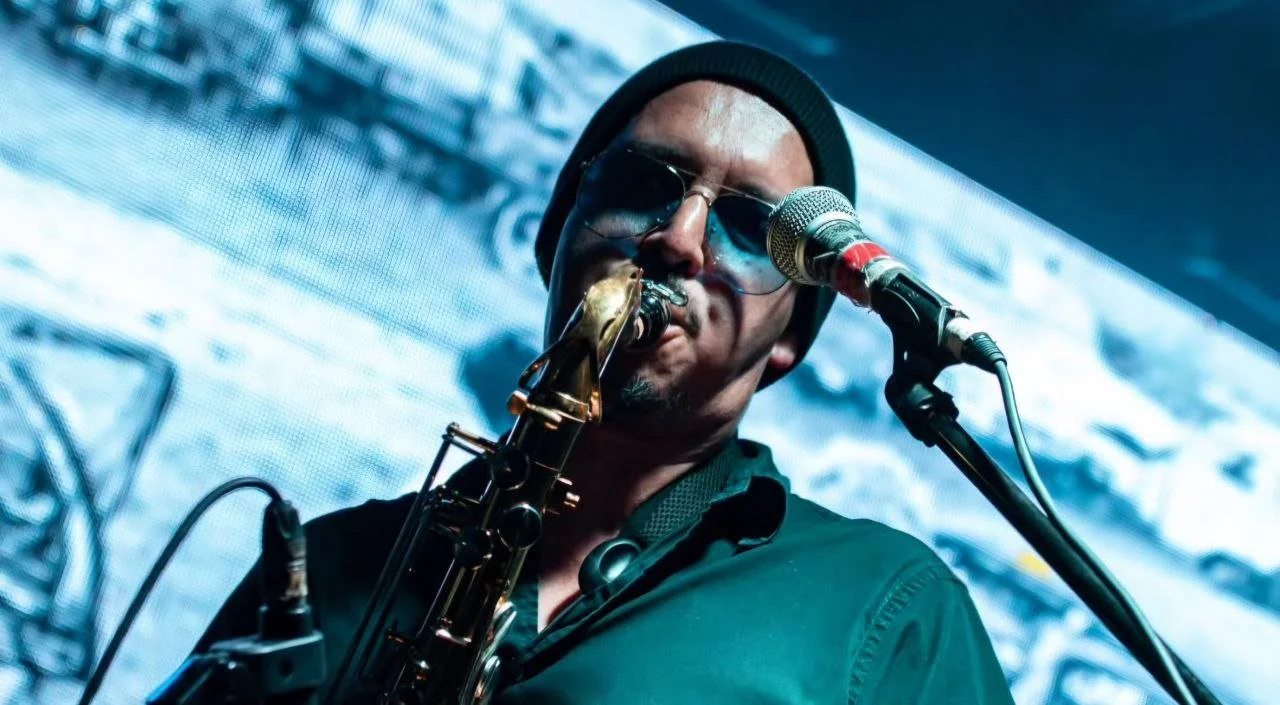 Cocktel Cavalier: La banda sin etiquetas