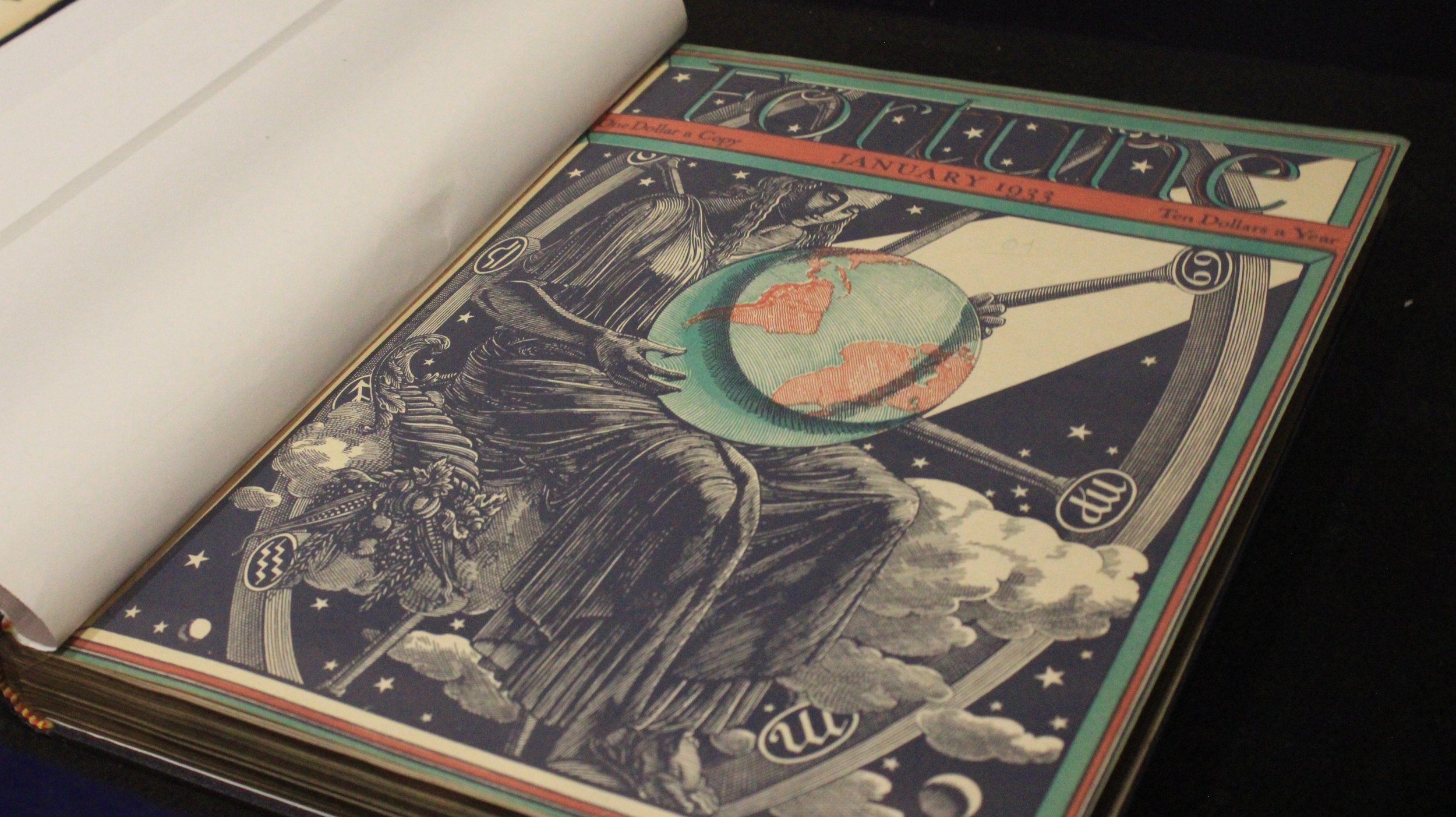 Inauguran exposición sobre esoterismo en León