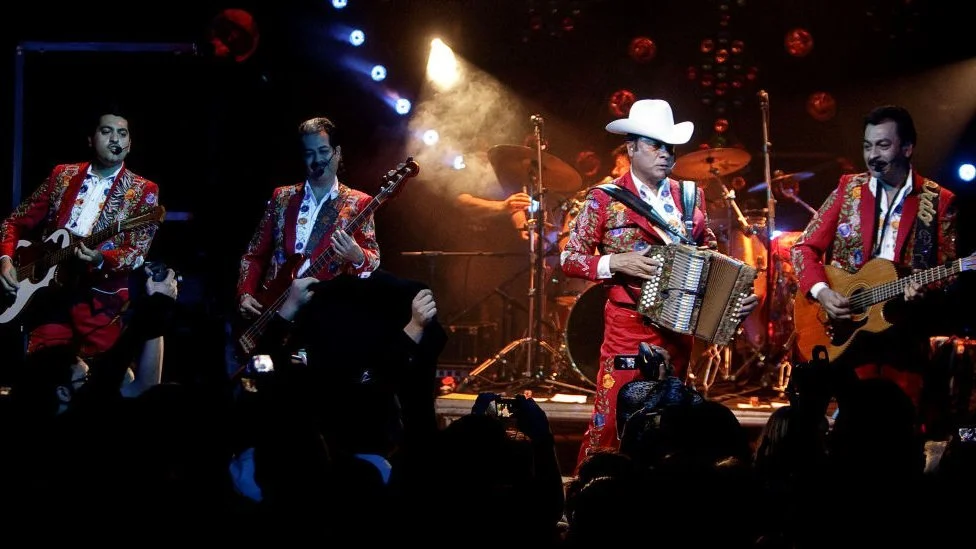 CLUB DE LECTURA: ANTI SNOBISTAS