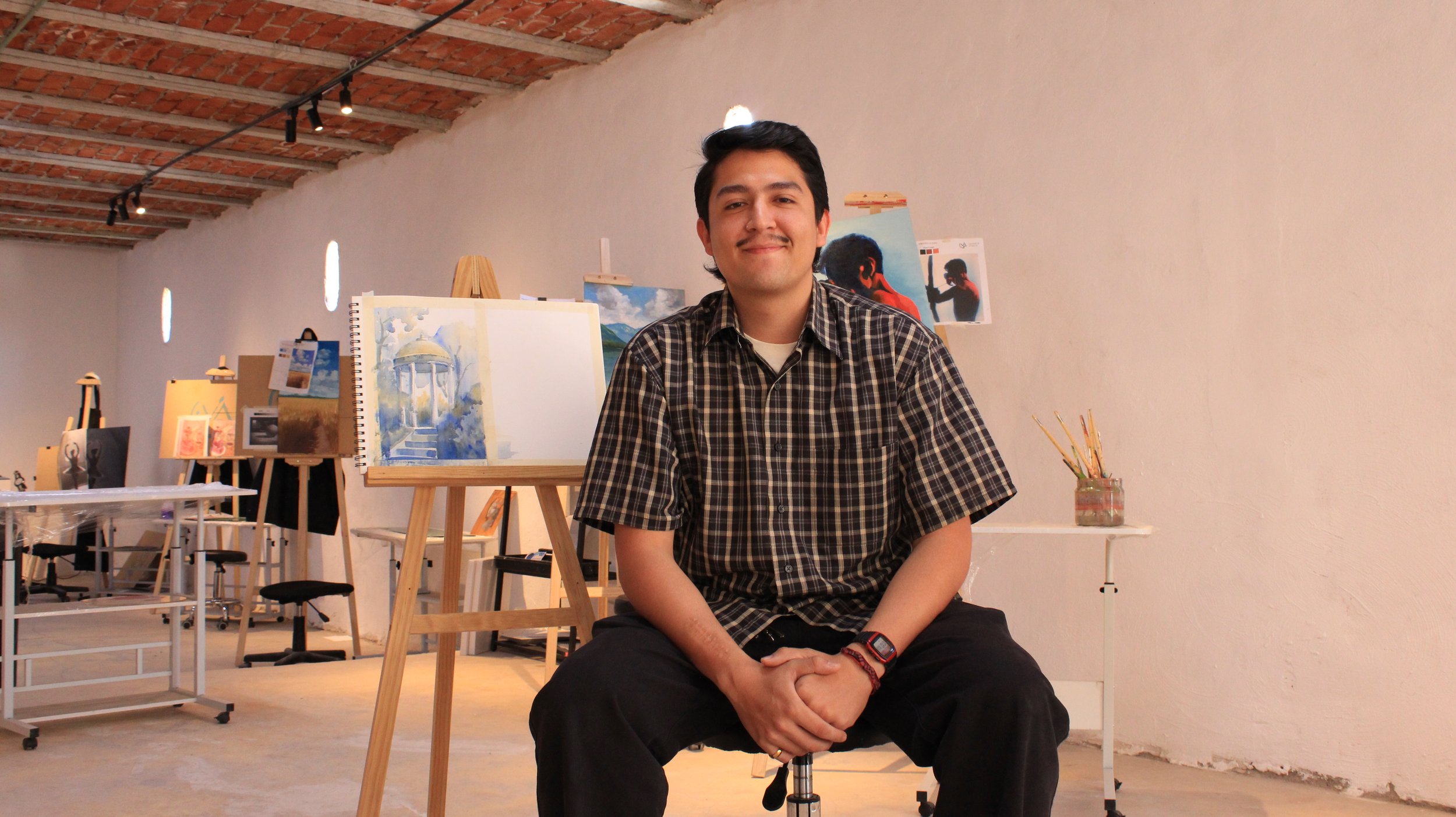 Oscarín Watercolor: El artista que pinta los paisajes de León con acuarela