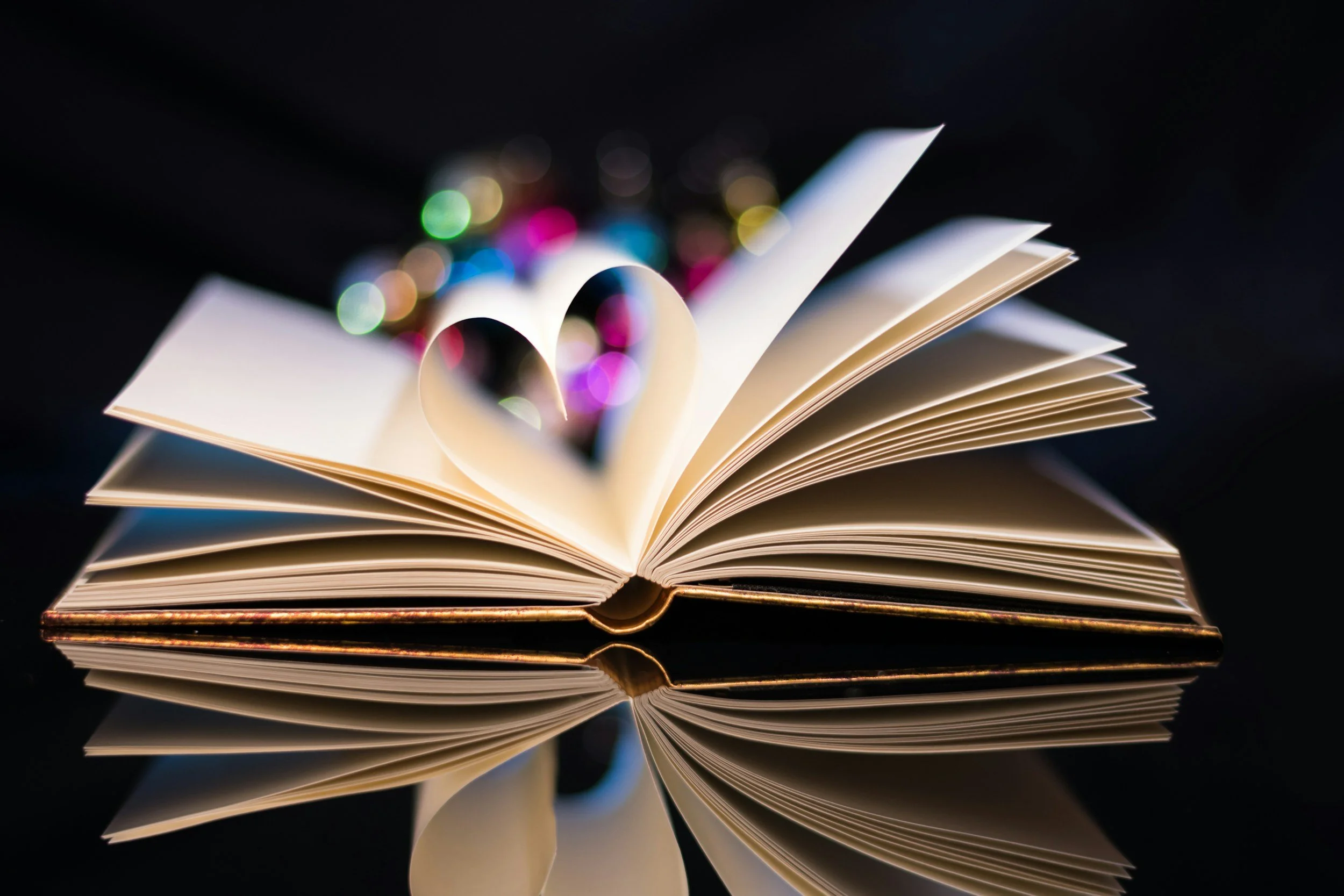CLUB DE LECTURA: CUANDO HABLAMOS DEL AMOR