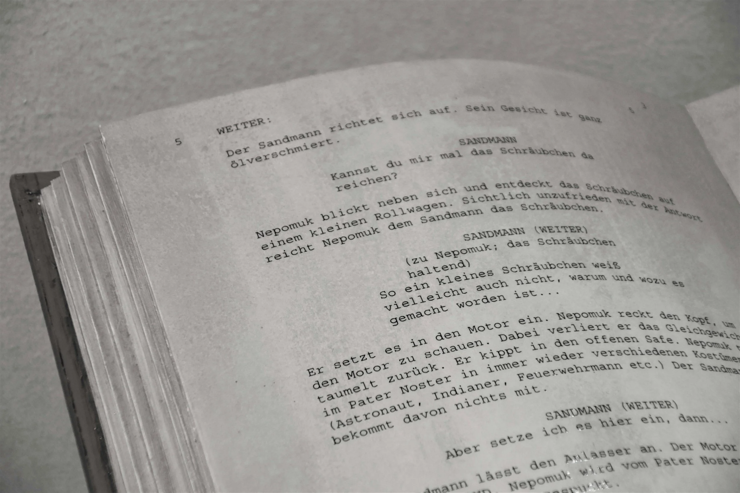 INTRODUCCIÓN A LA ESCRITURA DE GUION CINEMATOGRÁFICO