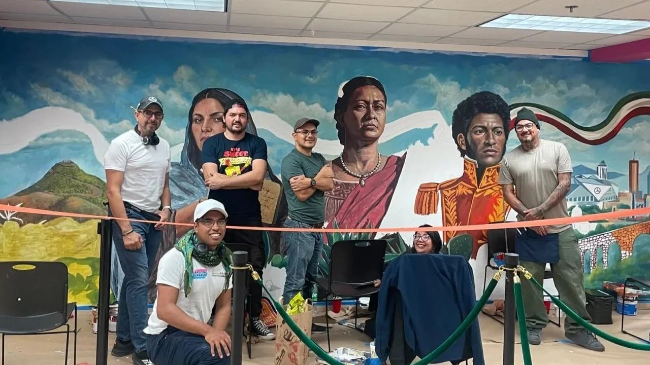 Mural de artistas guanajuatenses lleva símbolos de México al Consulado de Atlanta