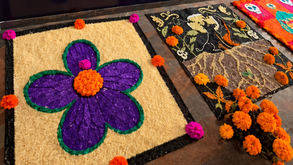 “Todo vuelve a la Tierra”: Explora exhibe tapetes tradicionales por el Día de Muertos