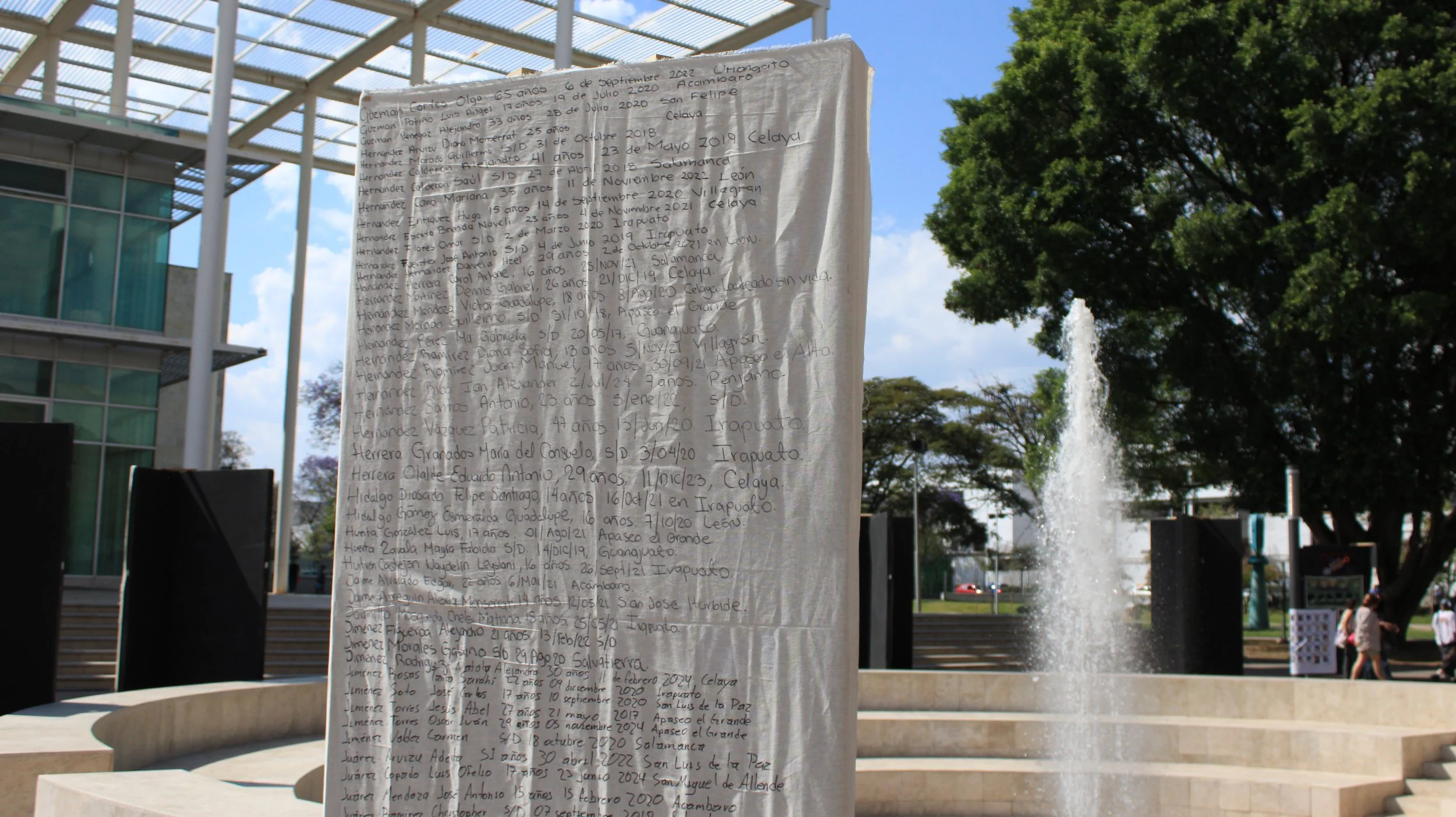 Realizan montaje sobre personas desaparecidas en León