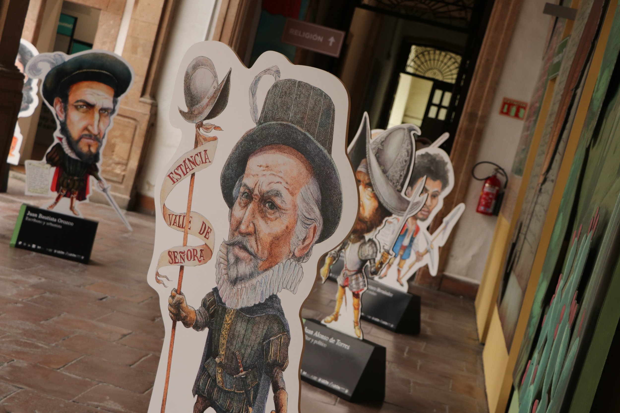 Museo de las Identidades Leonesas inaugura exposición con 70 personajes que marcaron la historia de León