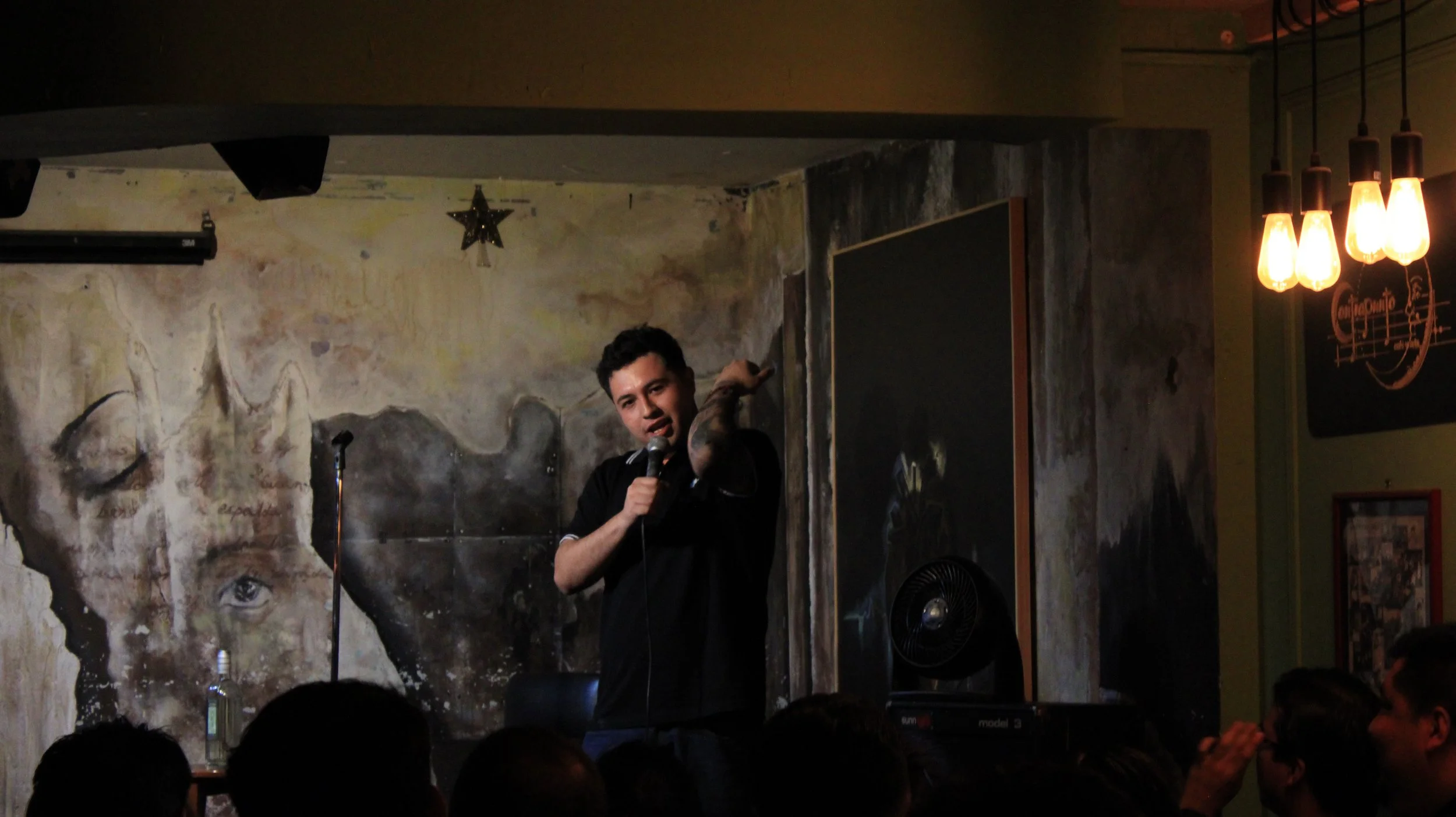 El influencer Tío Cardef se presenta en León con show de comedia e historia