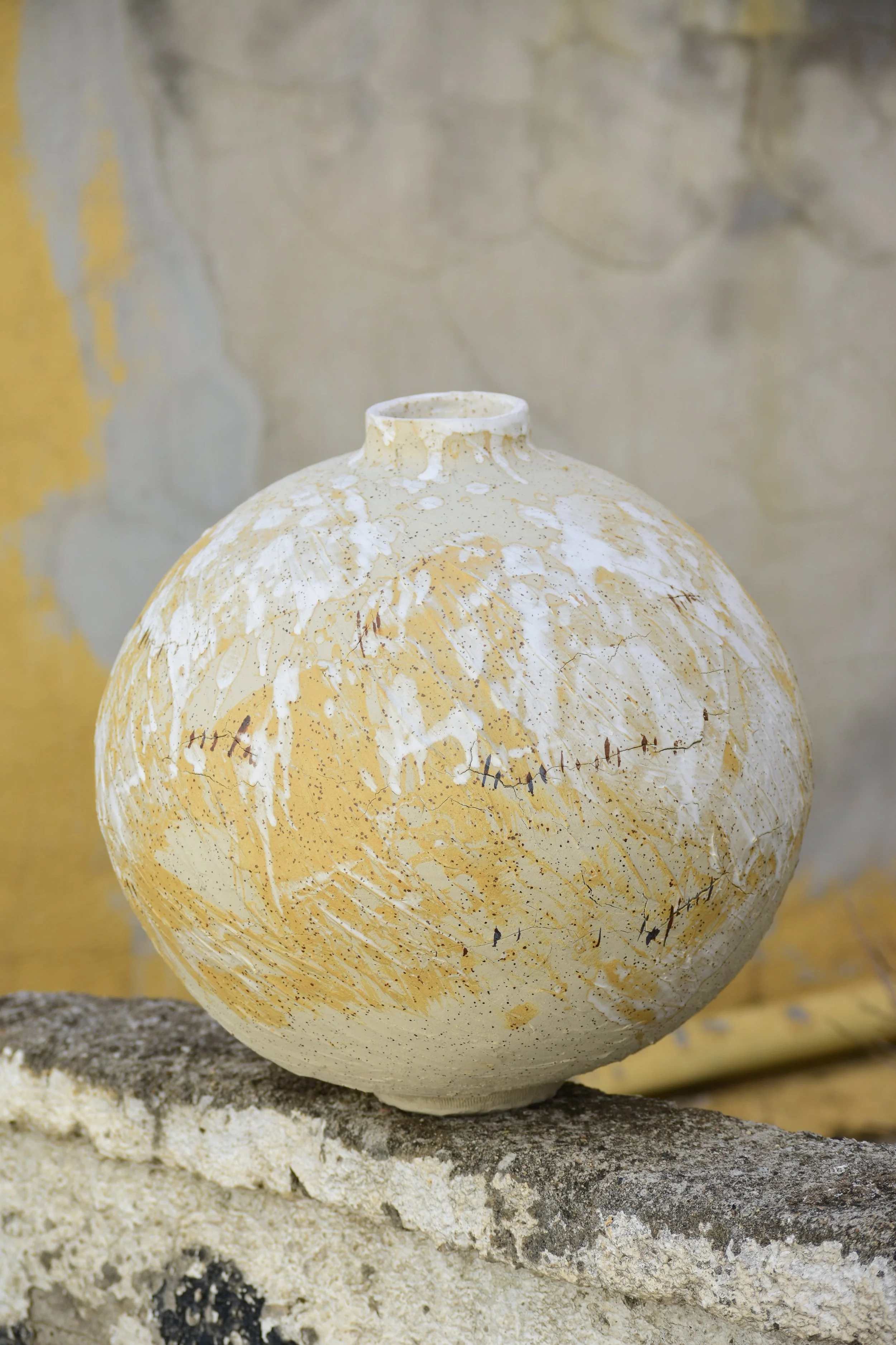Sphere Sculpture Vase/ OPEN